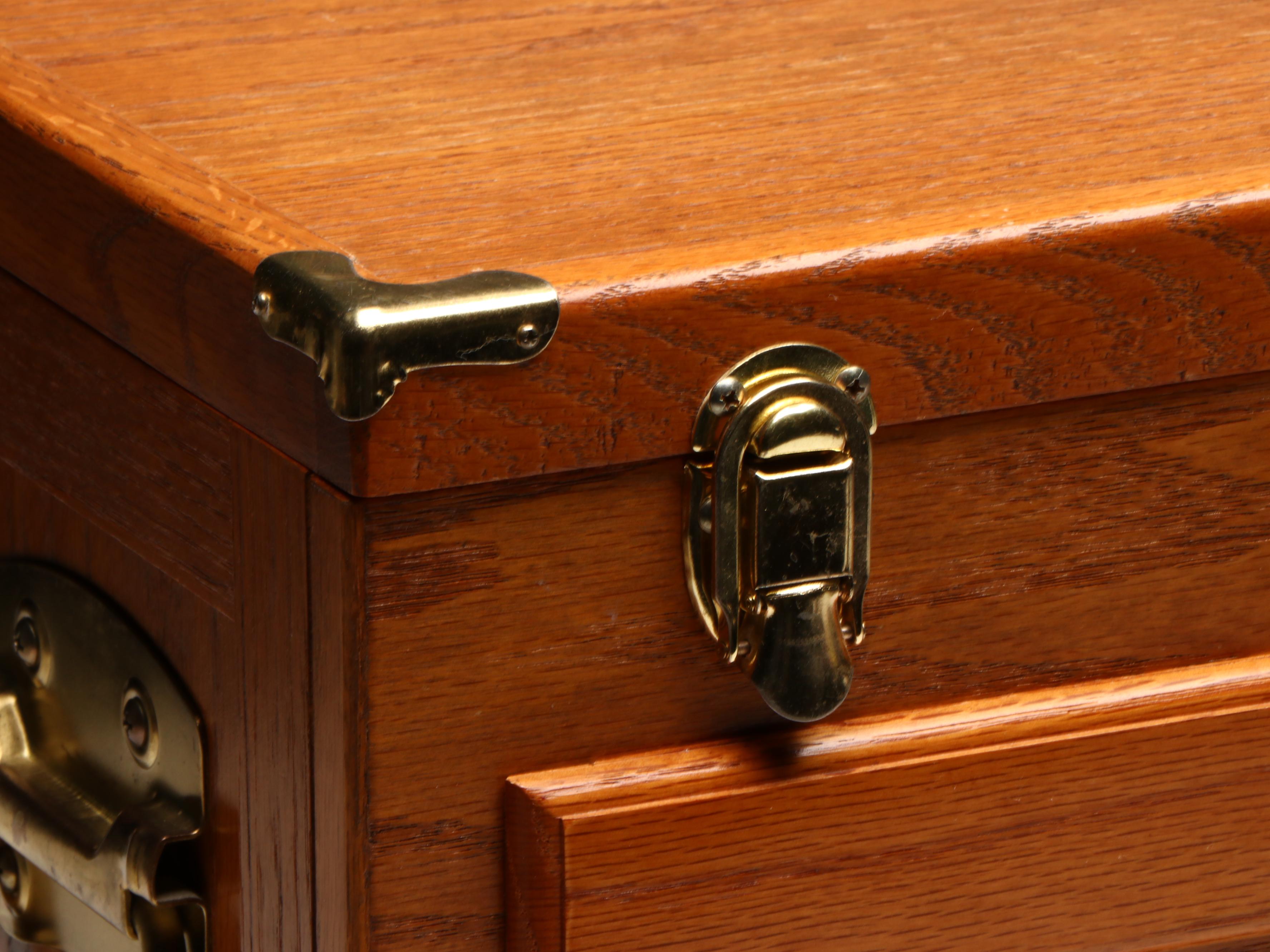 Uncommon Discoveries: Jewelry Collection