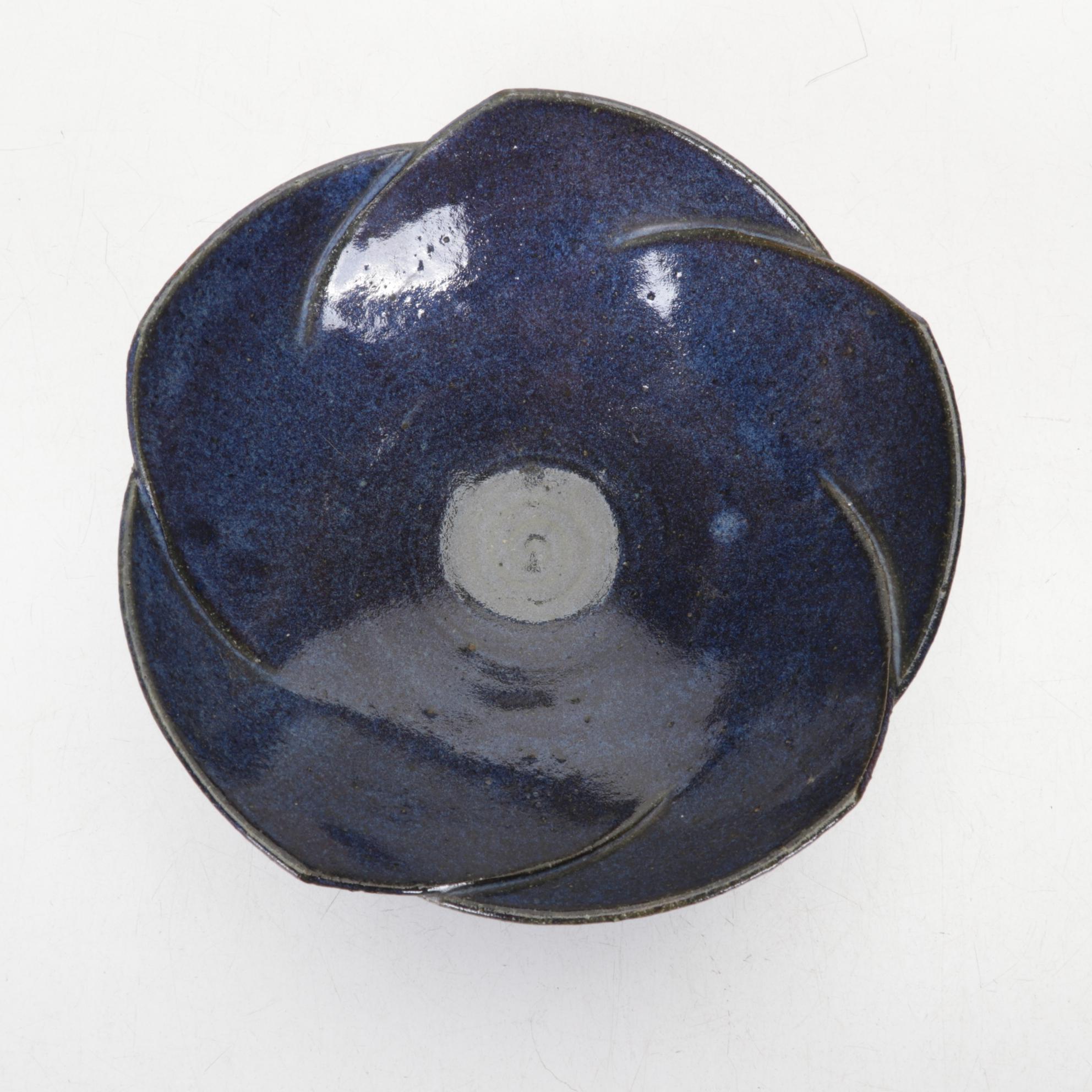 Dirtworks Wheel Thrown Round Pottery Dish with Two Pottery Bowls