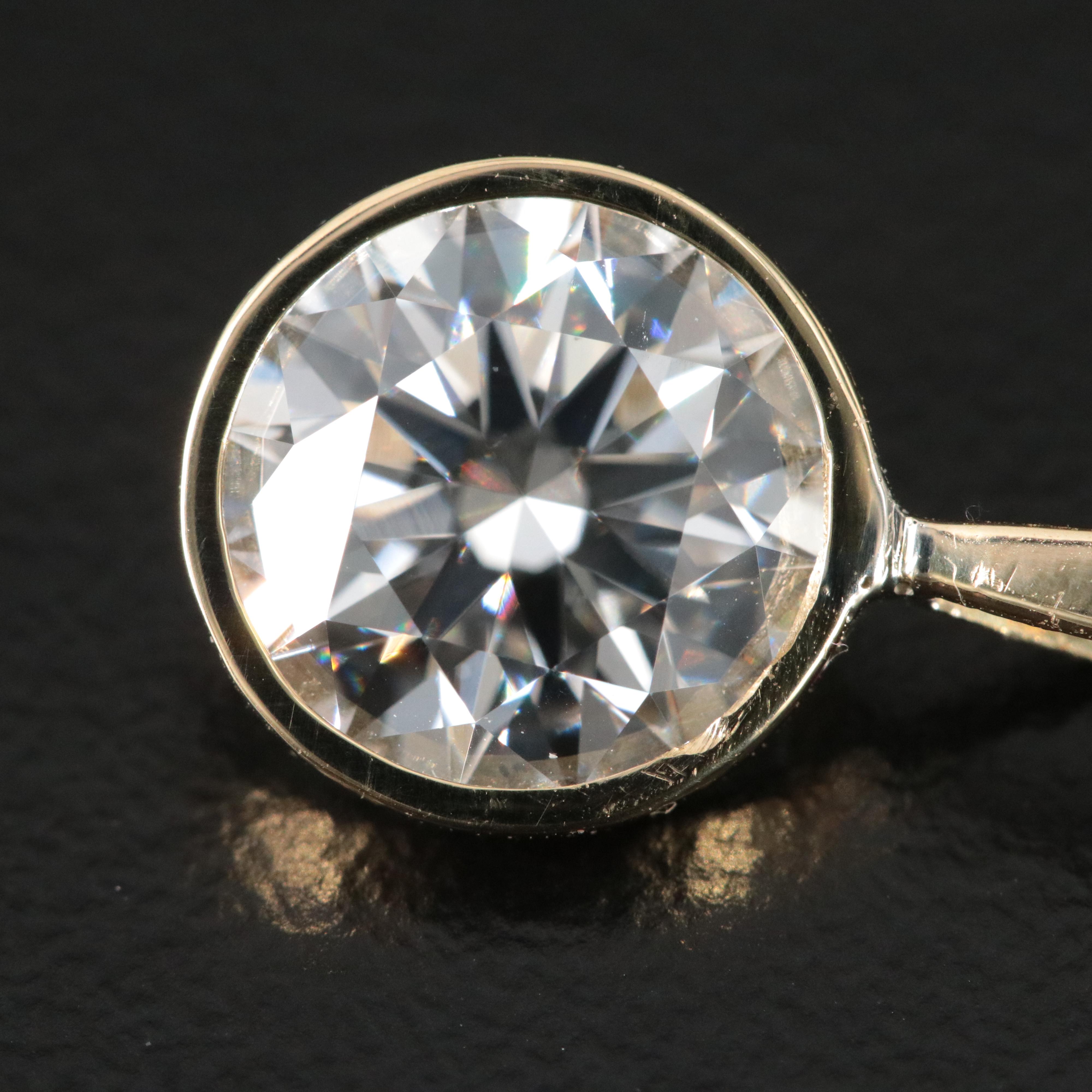 18K 2.05 CT Lab Grown Diamond Pendant with IGI Report