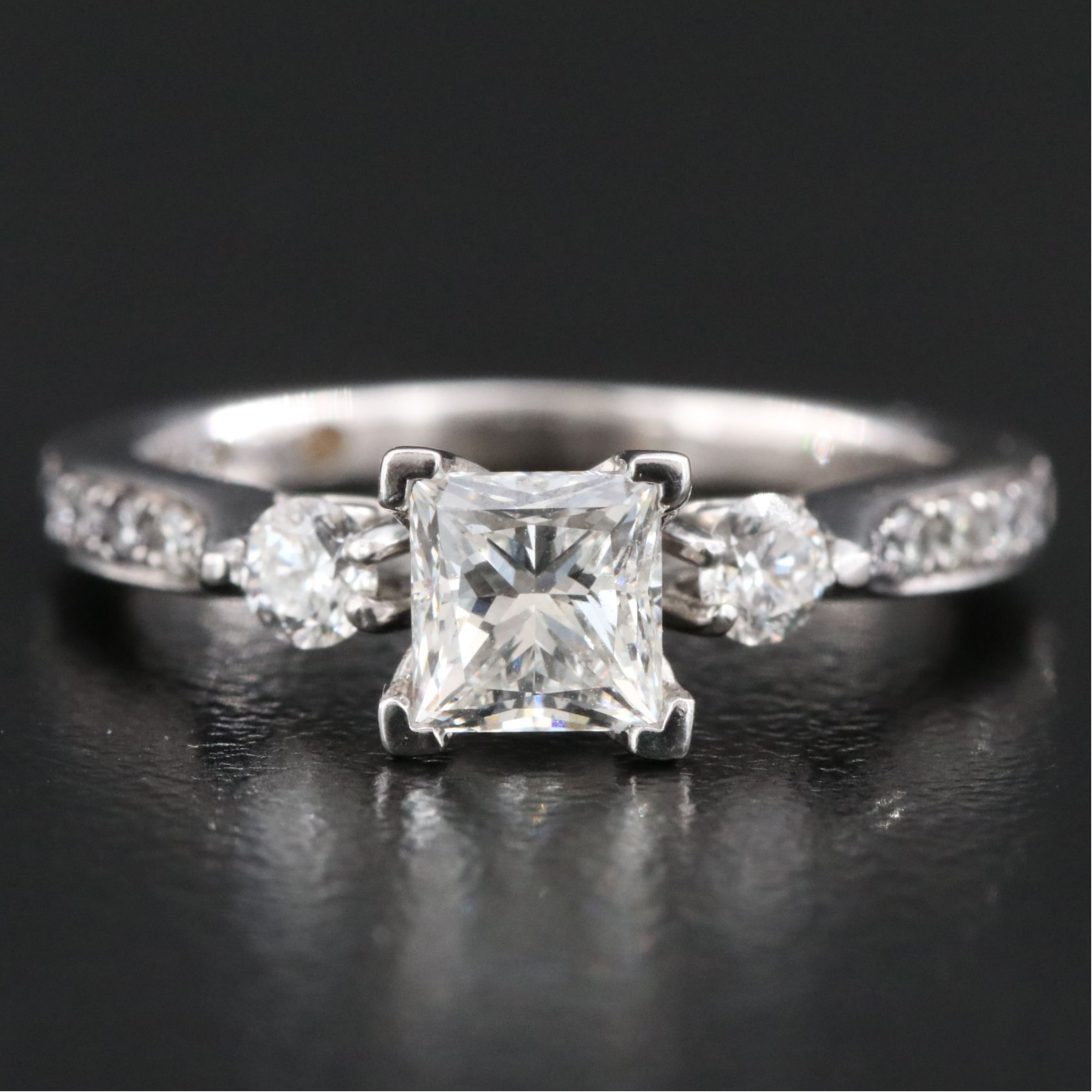 14K 0.90 CTW Diamond and Lab Grown Diamond Ring