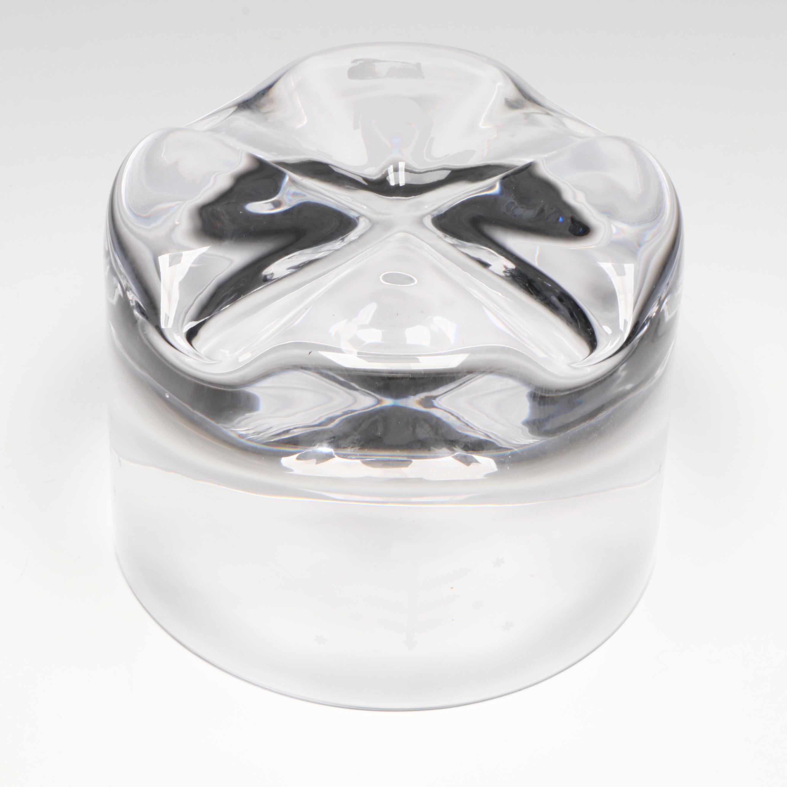 Lladró Porcelain Golfer and Golf Themed Gilt Rim Glasses