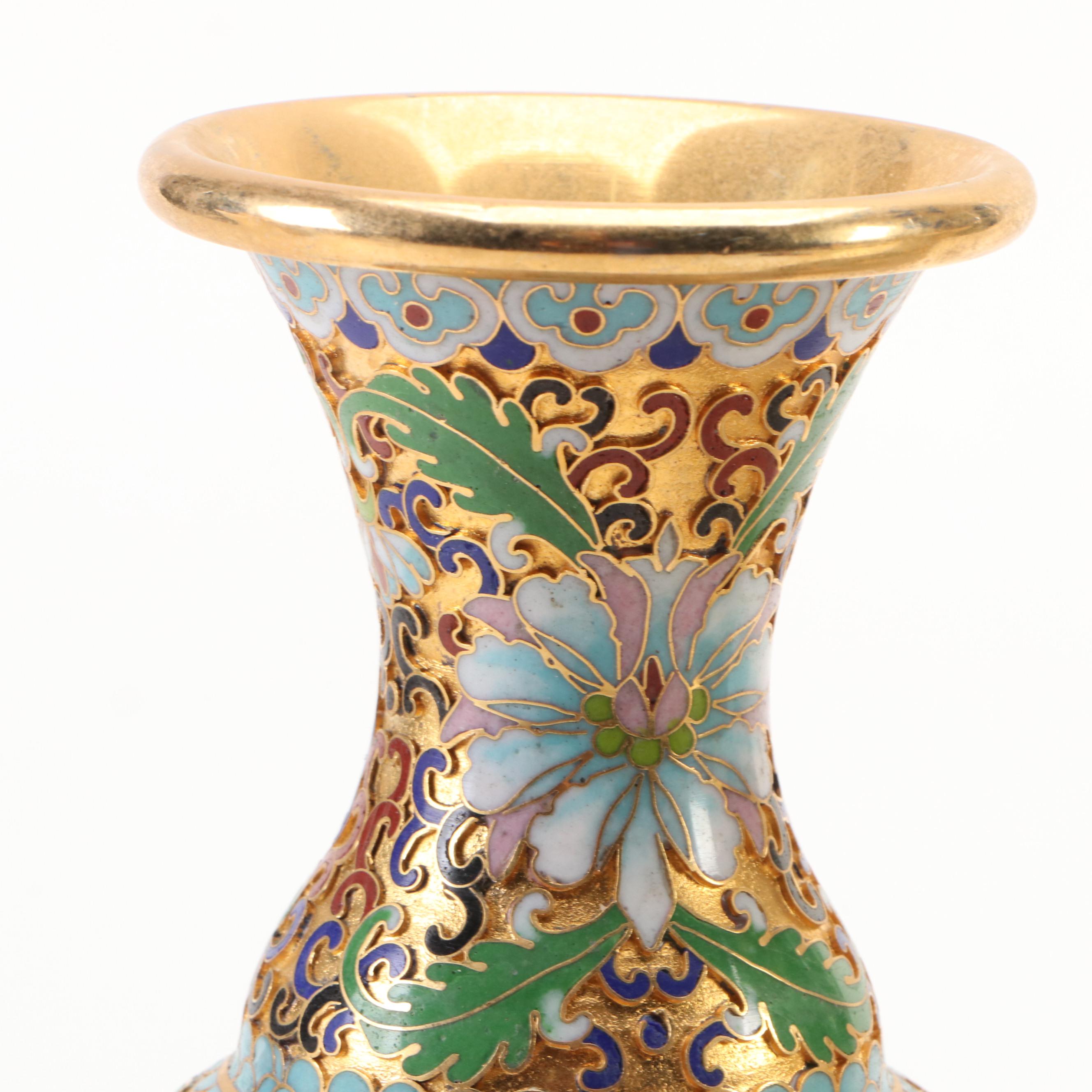 Chinese Cloisonné Vase and Guardian Lion Finialed Lidded Jar Collection