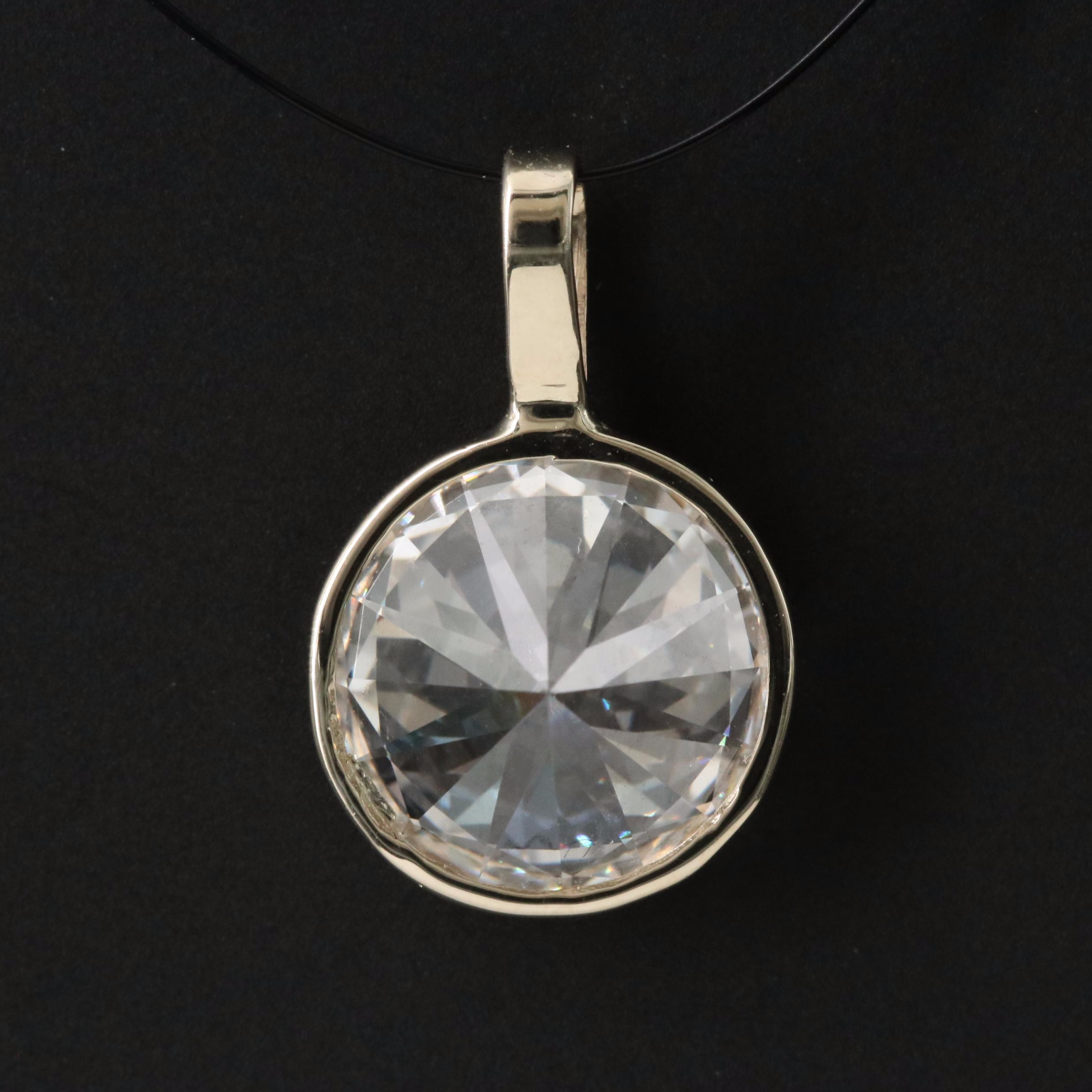 14K 3.09 CT Lab Grown Diamond Pendant with IGI Report