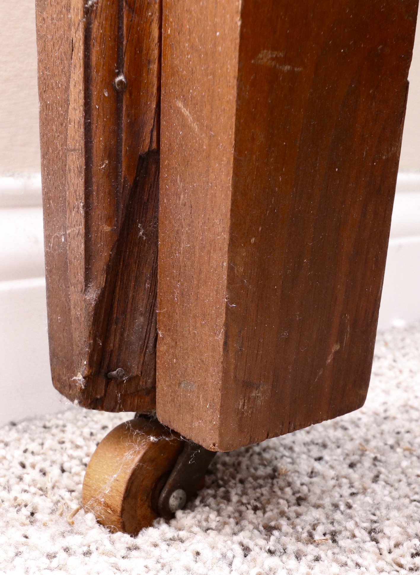 Late Victorian Walnut Queen Bed, Oak and Marble Side Table, Late 19th Century