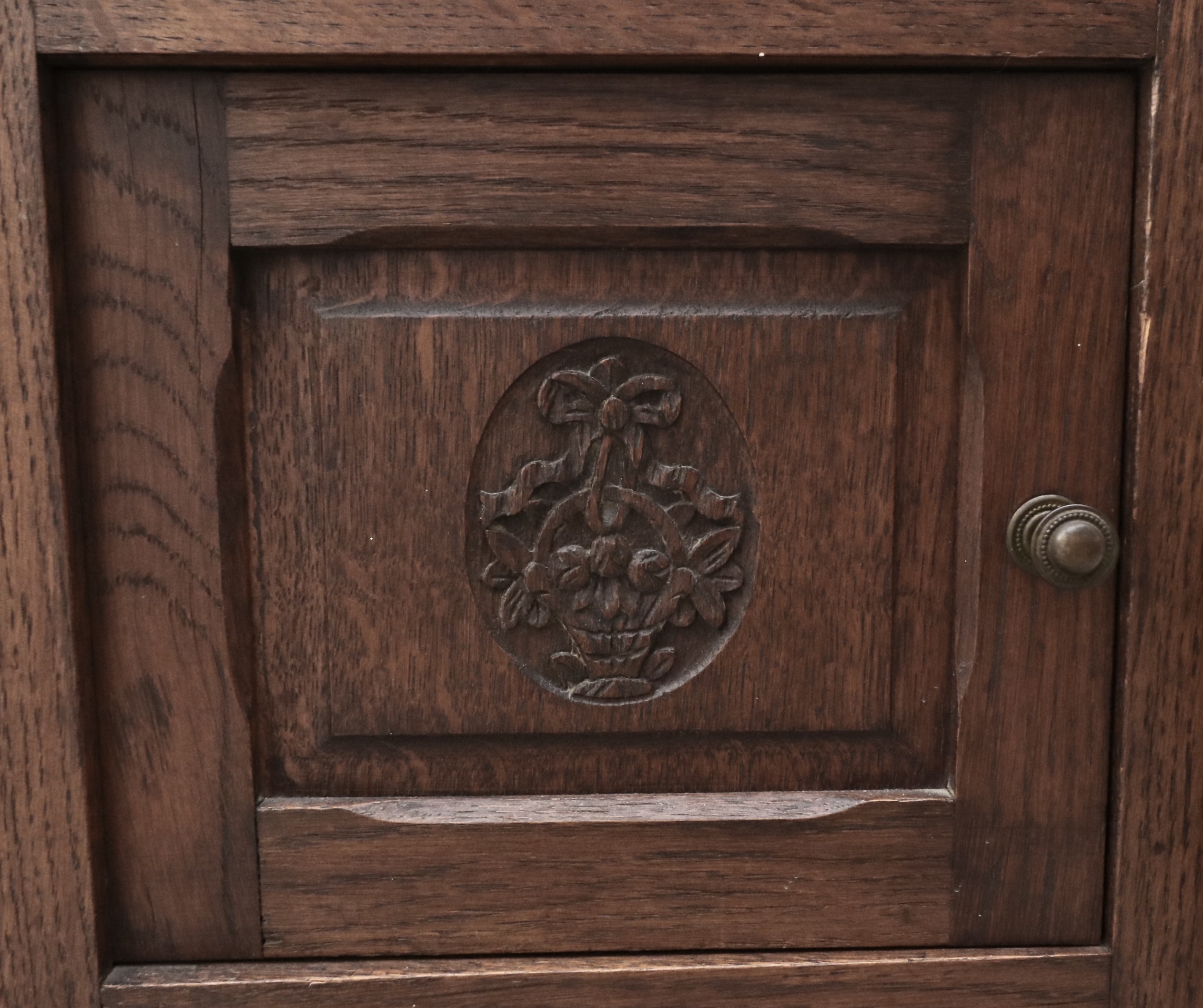 Late Victorian Walnut Queen Bed, Oak and Marble Side Table, Late 19th Century