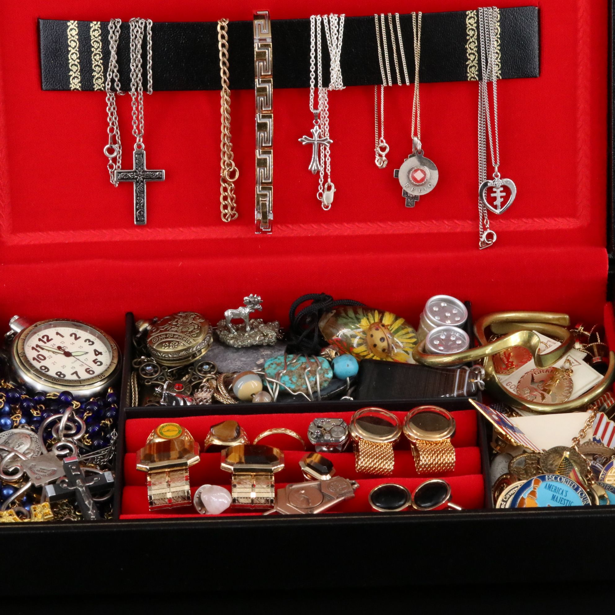 Uncommon Discoveries: Jewelry Collection