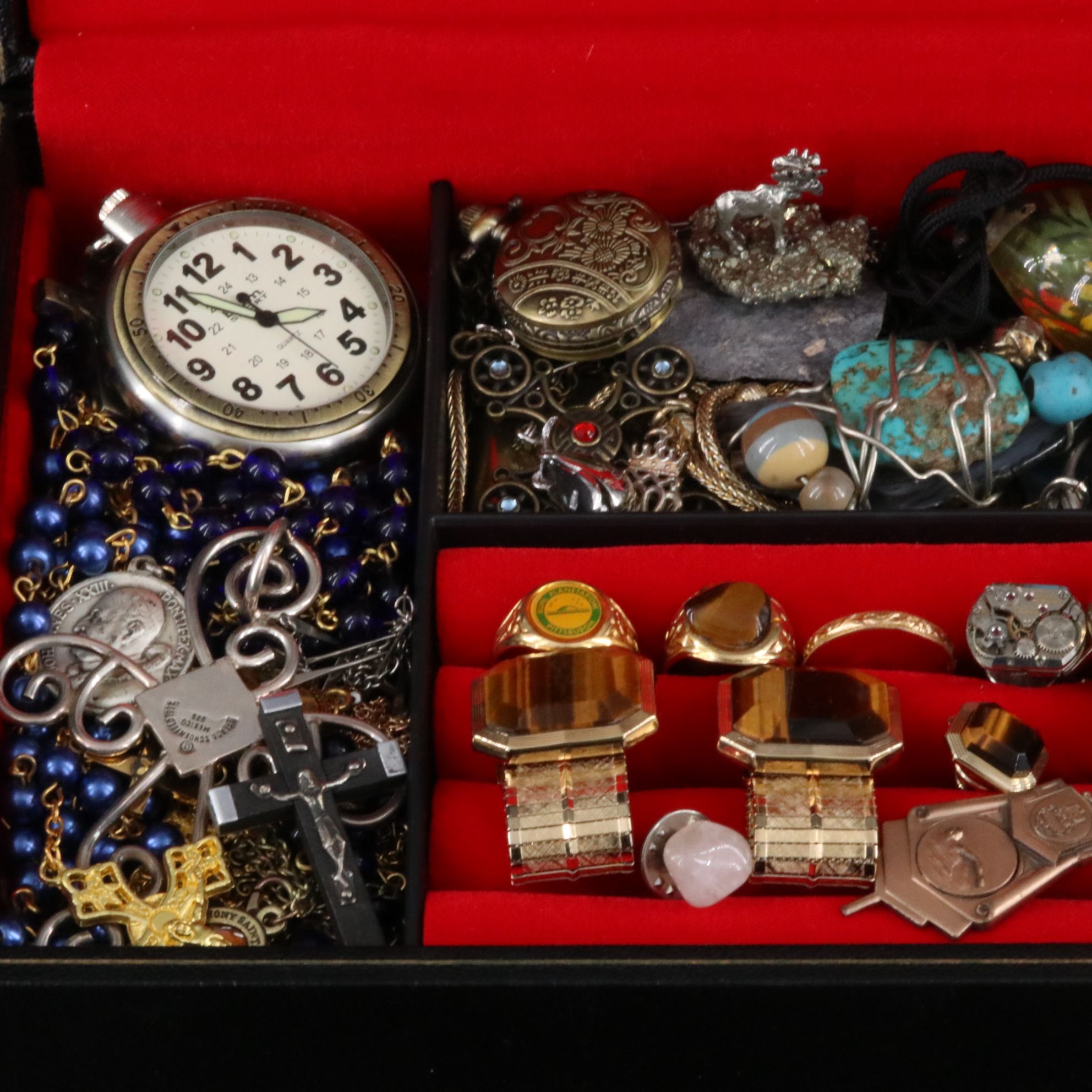 Uncommon Discoveries: Jewelry Collection
