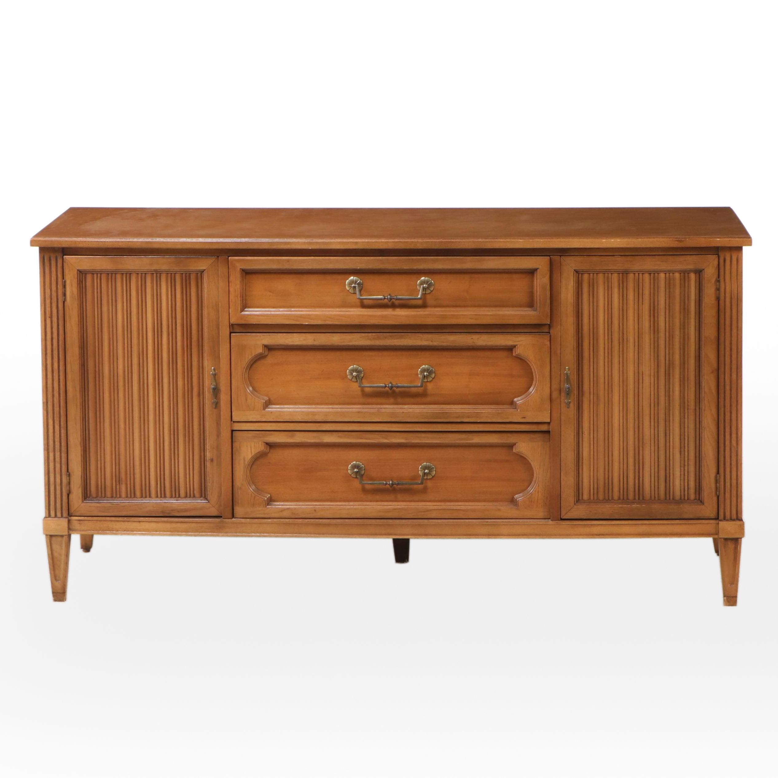 Mid Century Modern Style Walnut Finish Sideboard, Mid to Late 20th Century