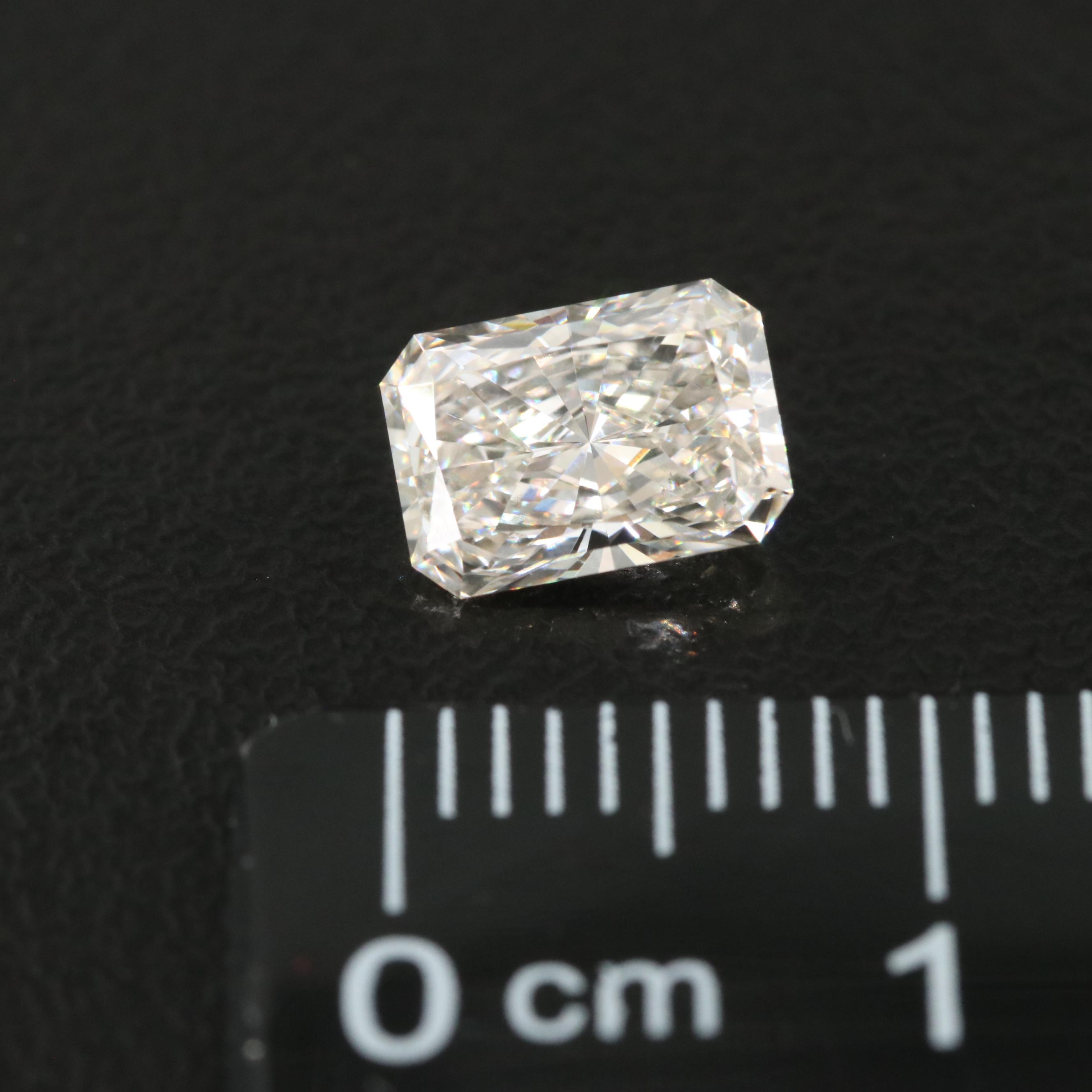 Loose 1.10 CT Lab Grown Diamond with IGI Report