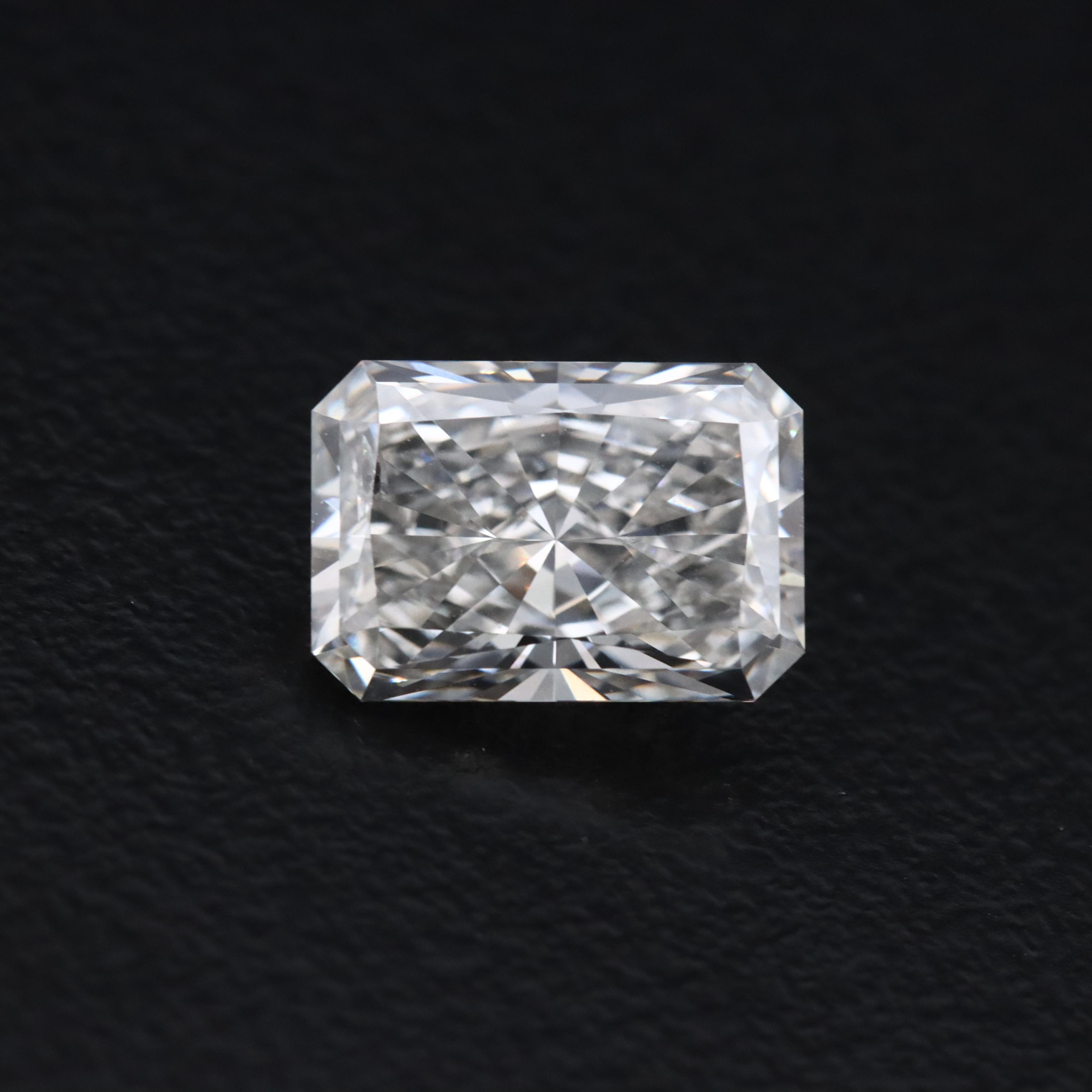 Loose 1.89 CT Lab Grown Diamond with IGI Report