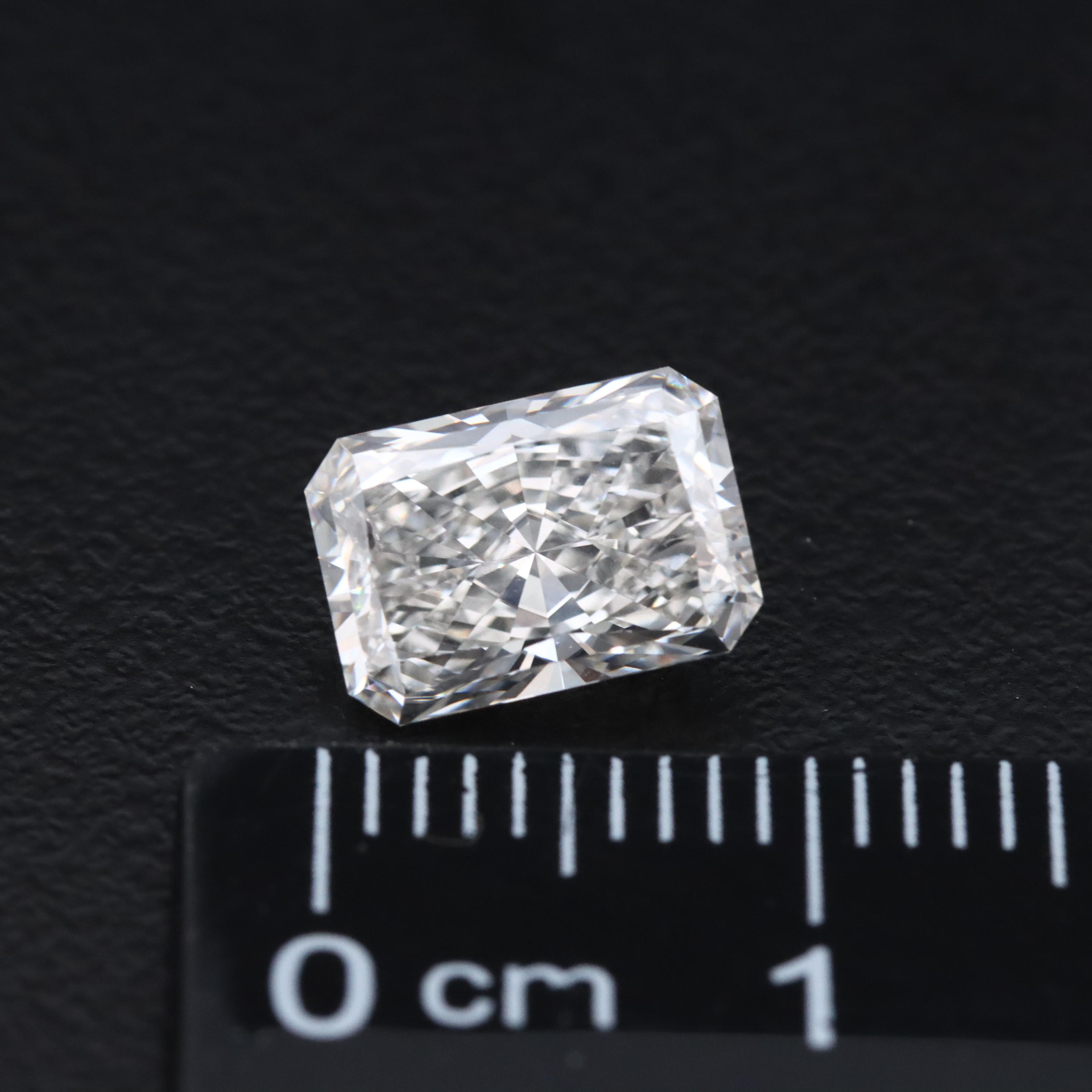 Loose 1.89 CT Lab Grown Diamond with IGI Report