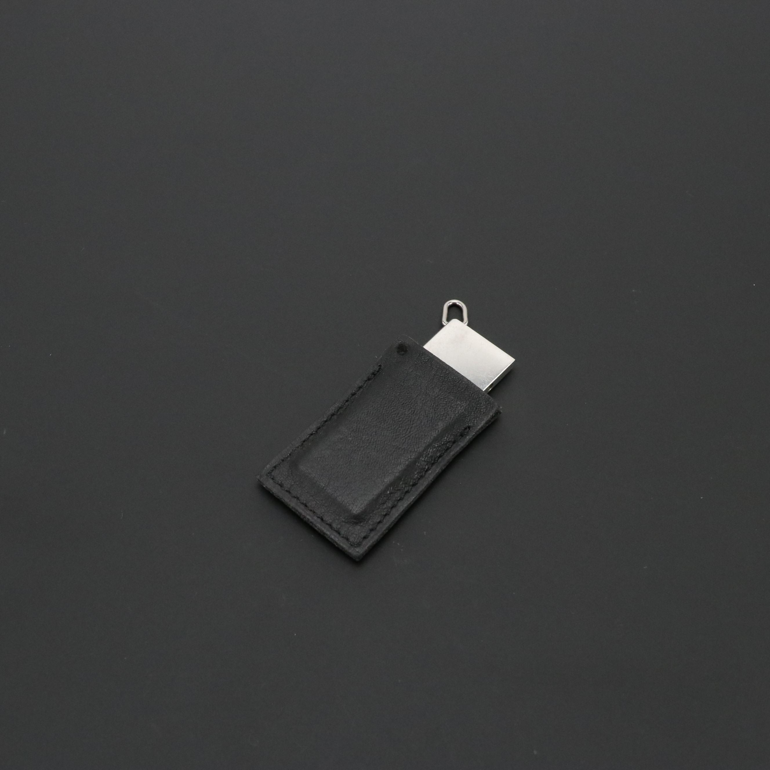 Hermès Palladium Plate Bar Pendant