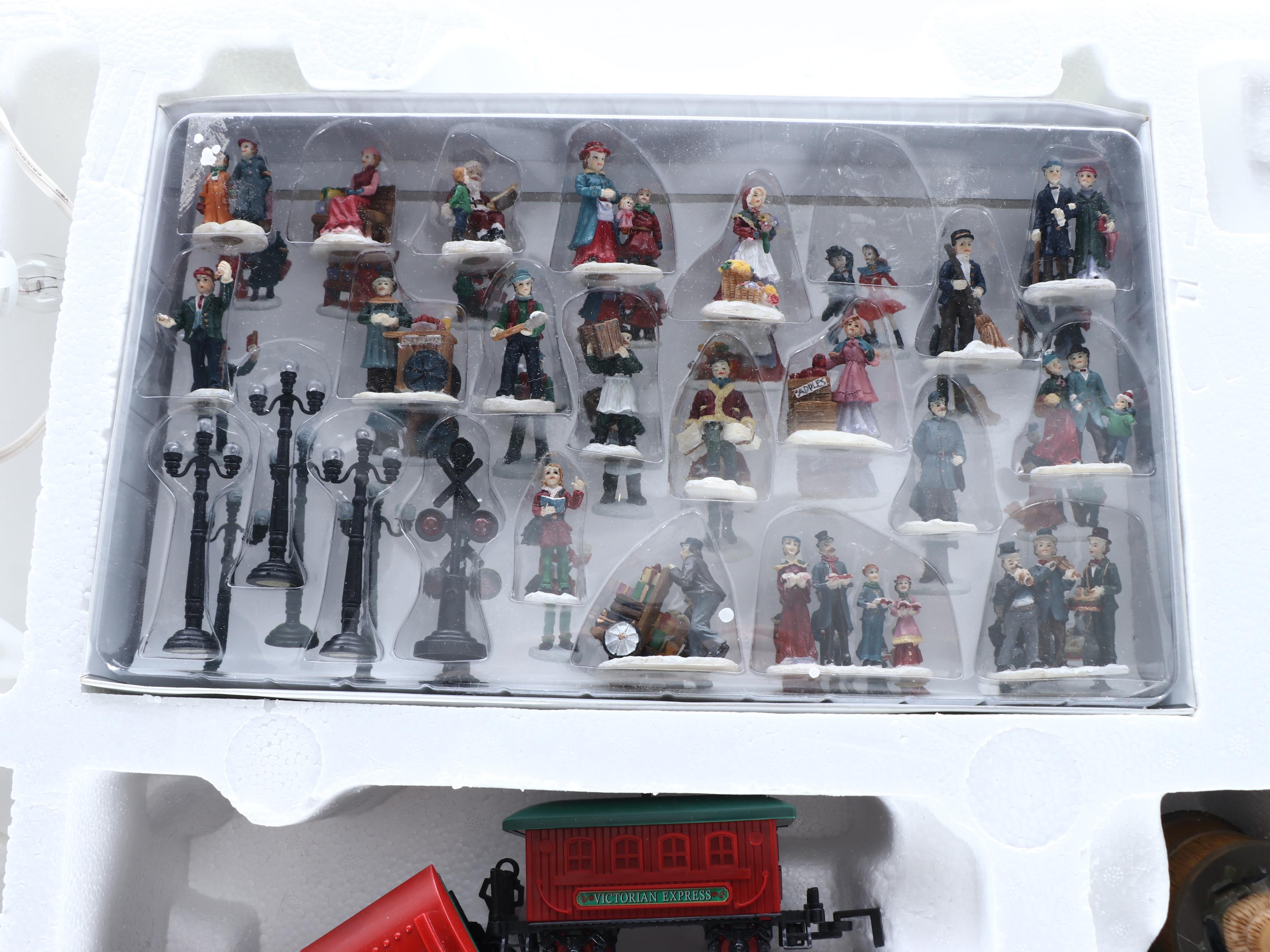 Grandeur Noel "42 Piece Train Village" Christmas Tabletop Décor, 2007