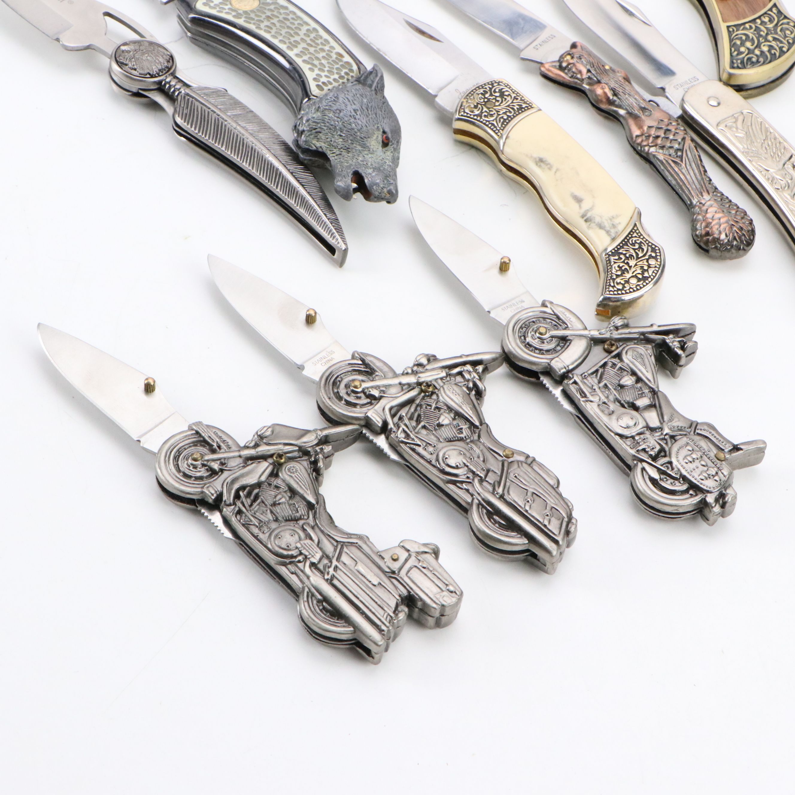 Franklin Mint Gray Wolf Knife and More Novelty Stainless Steel Pocket Knives