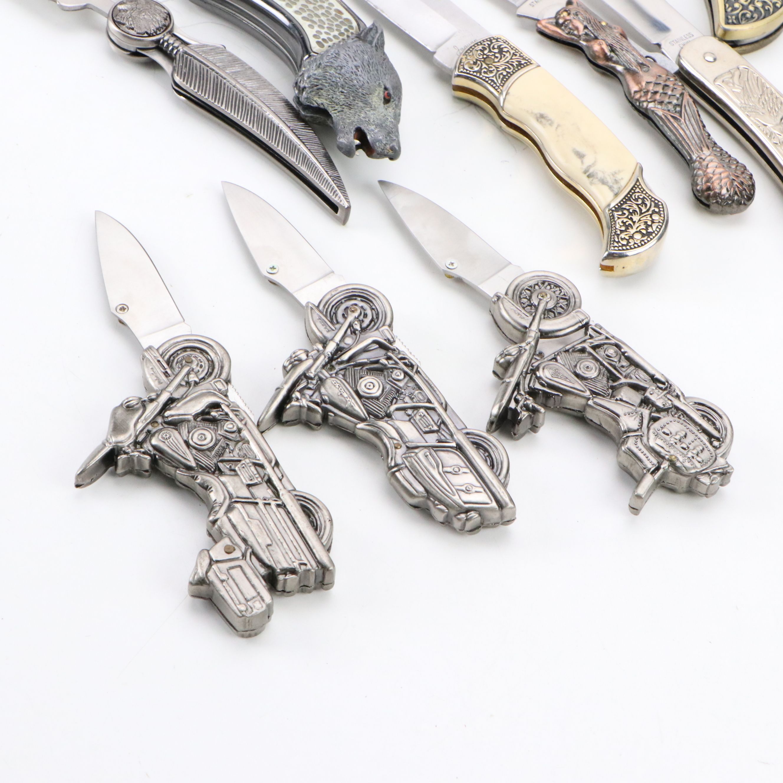 Franklin Mint Gray Wolf Knife and More Novelty Stainless Steel Pocket Knives