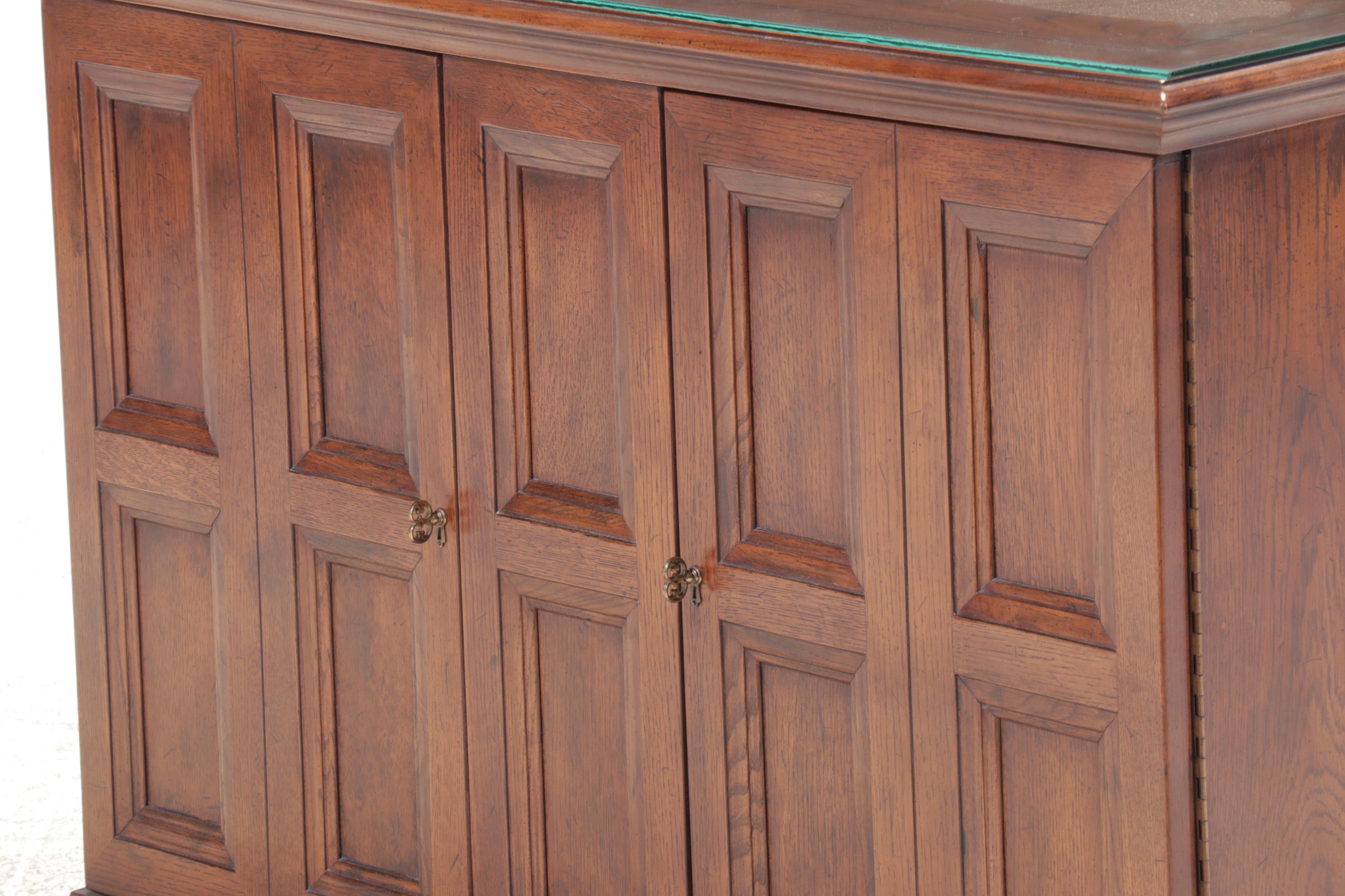 Henredon Mahogany Sideboard with Glass Top