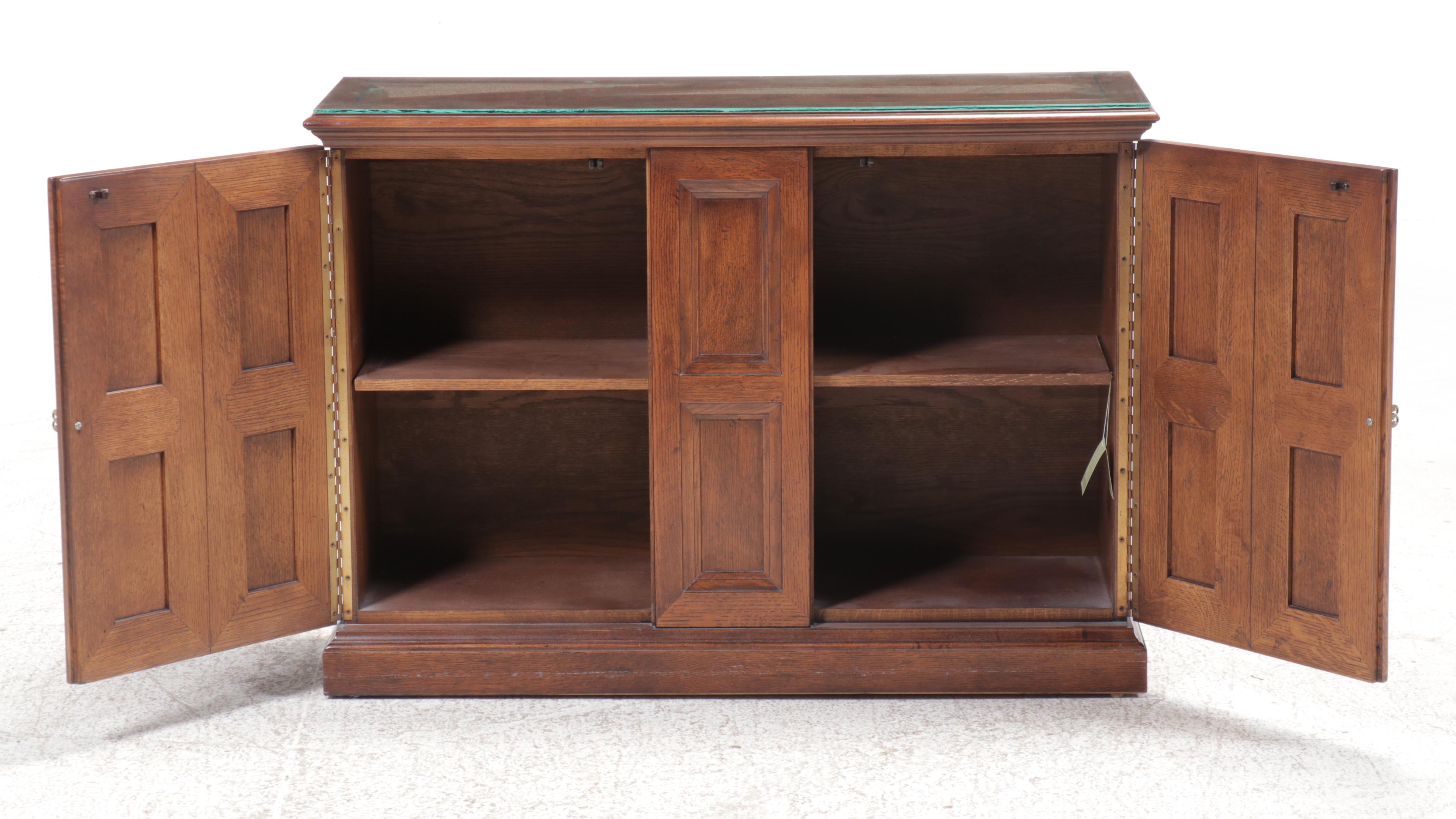 Henredon Mahogany Sideboard with Glass Top