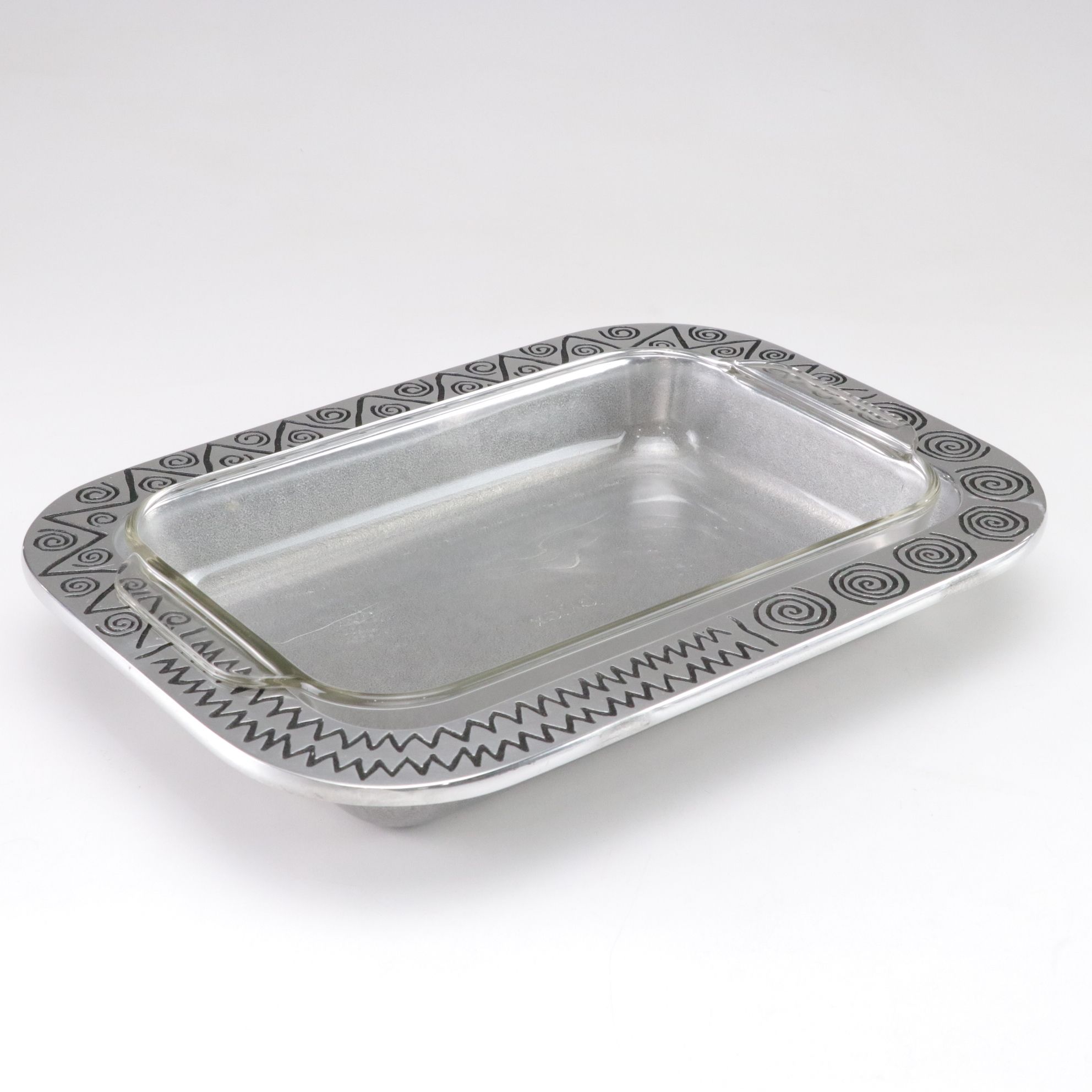 Wilton Armetale "Reggae" Pewter Baking Dish with Mariposa Pineapple Serveware