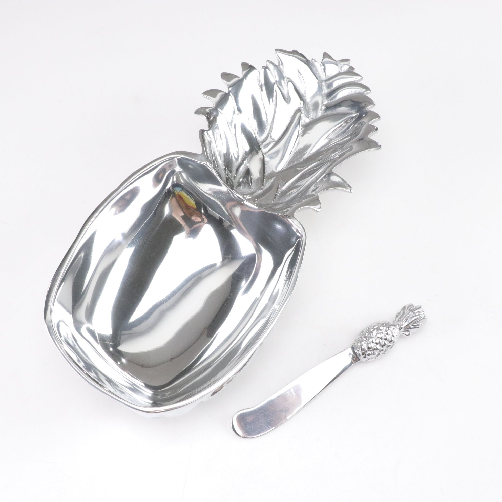 Wilton Armetale "Reggae" Pewter Baking Dish with Mariposa Pineapple Serveware