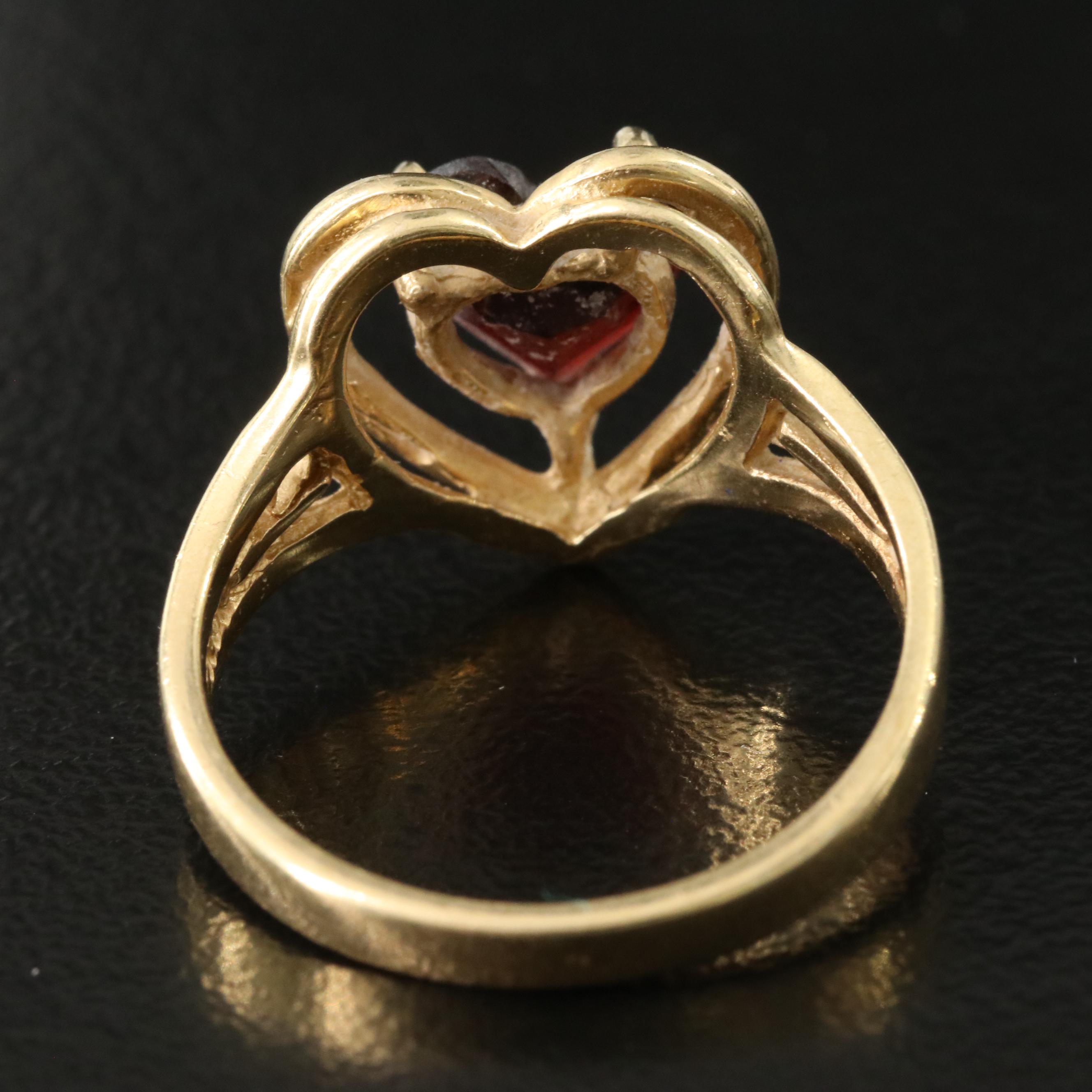 14K Garnet Heart Ring