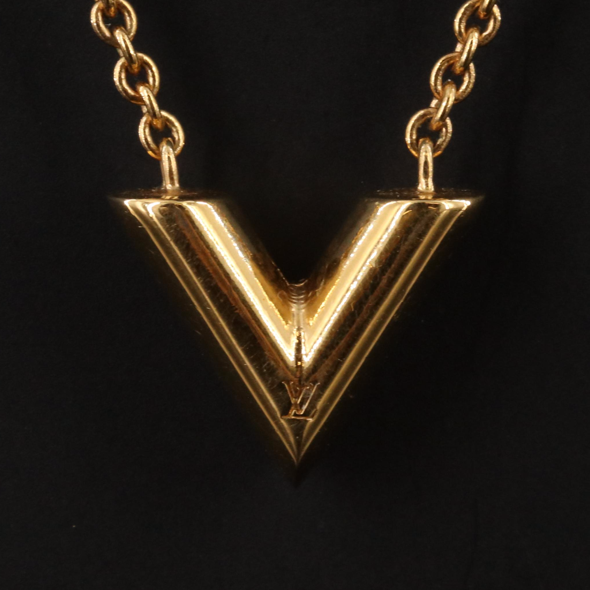 Louis Vuitton Essential V Necklace