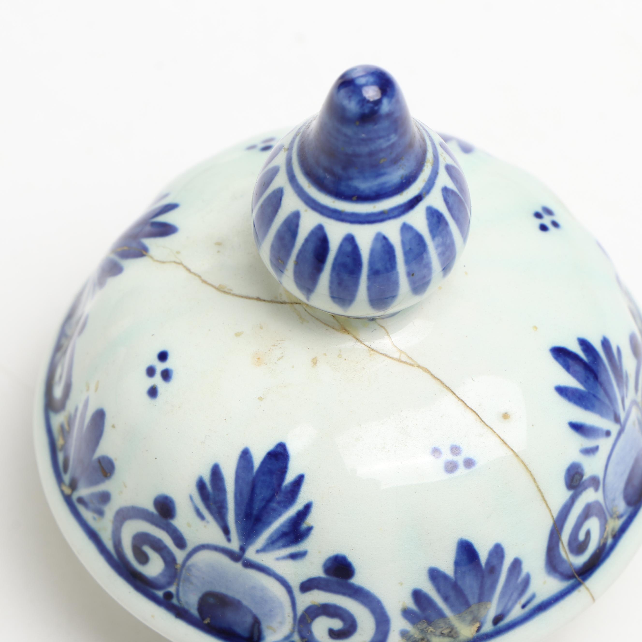 Chinese Blue and White Porcelain Vases with Other Ceramic Blue and White Décor