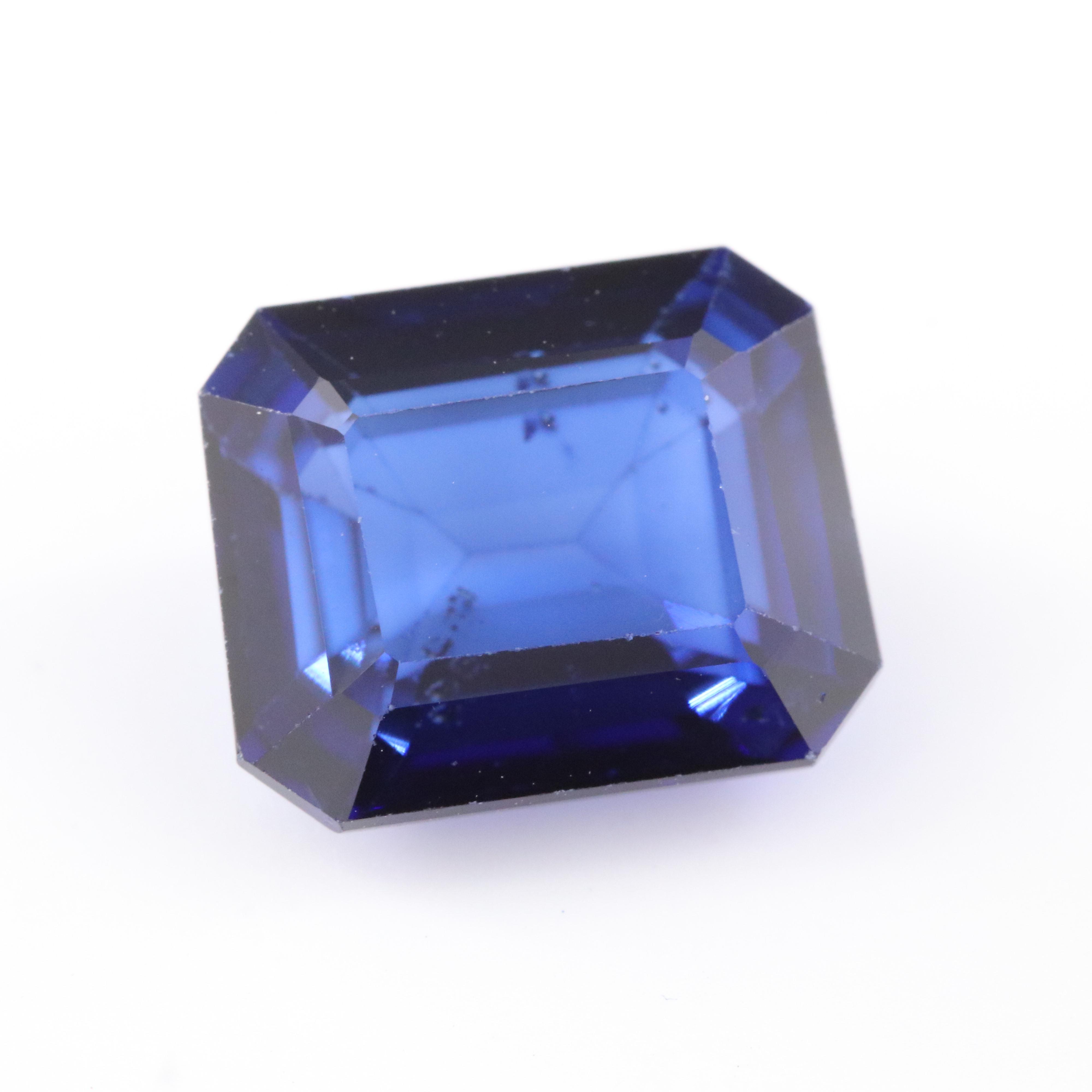 Loose 5.59 CT Lab Grown Sapphire