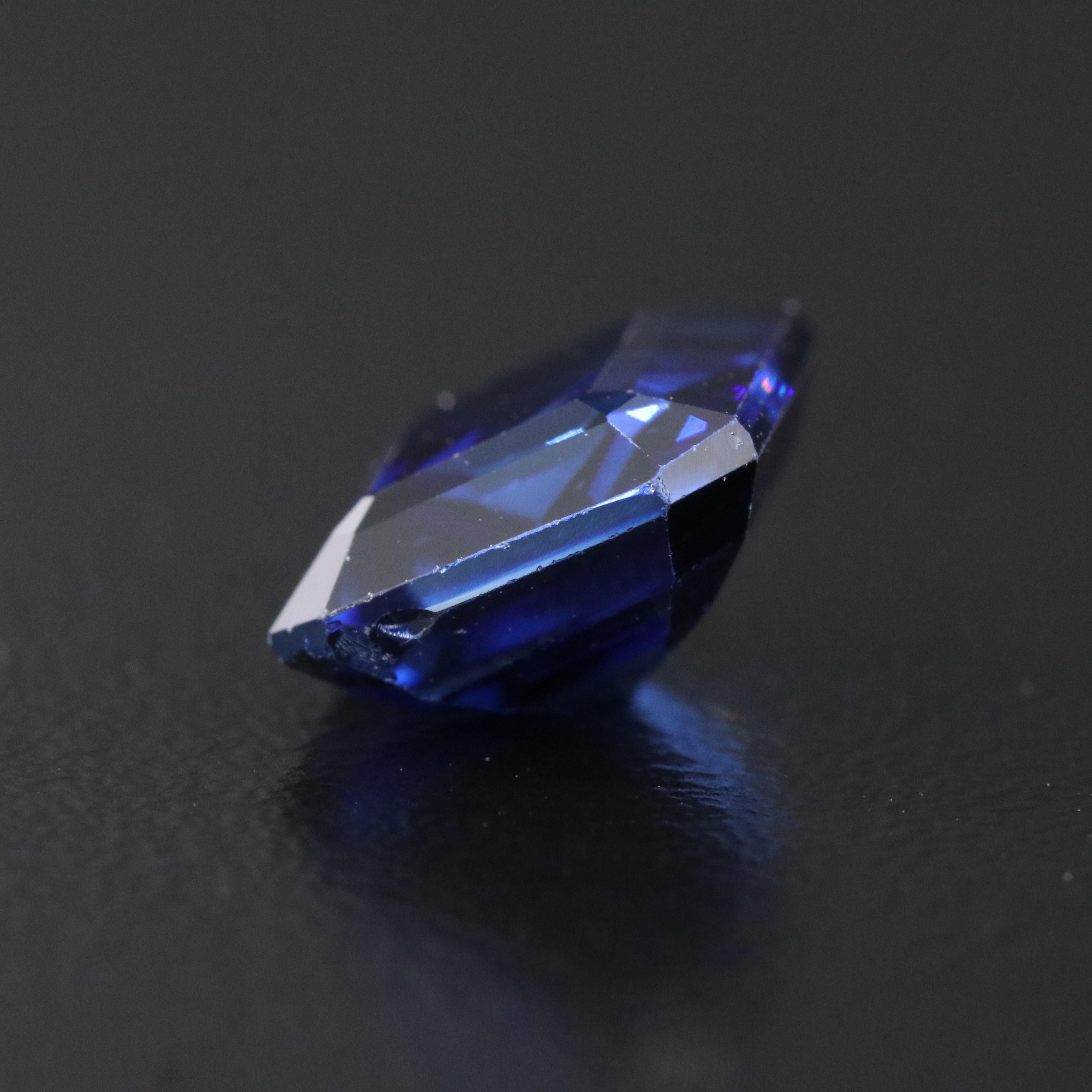 Loose 5.59 CT Lab Grown Sapphire