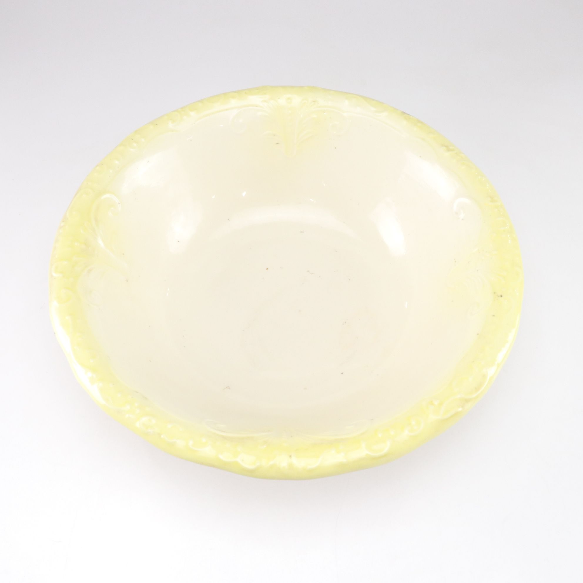 Heatherstone Butter Yellow Porcelain Pitcher and Wash Basin, Late 19th C.