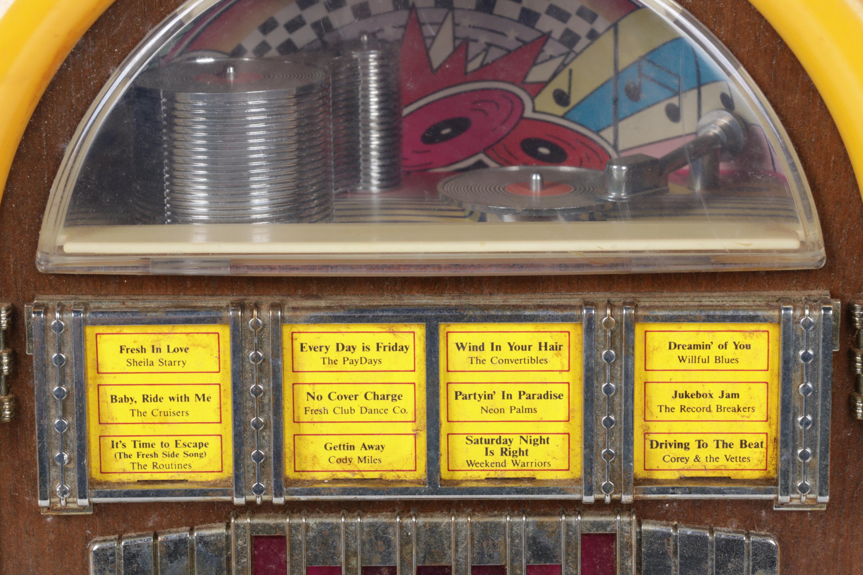 Salem FreshSide Collector's Edition Radio and Cassette Tape Player