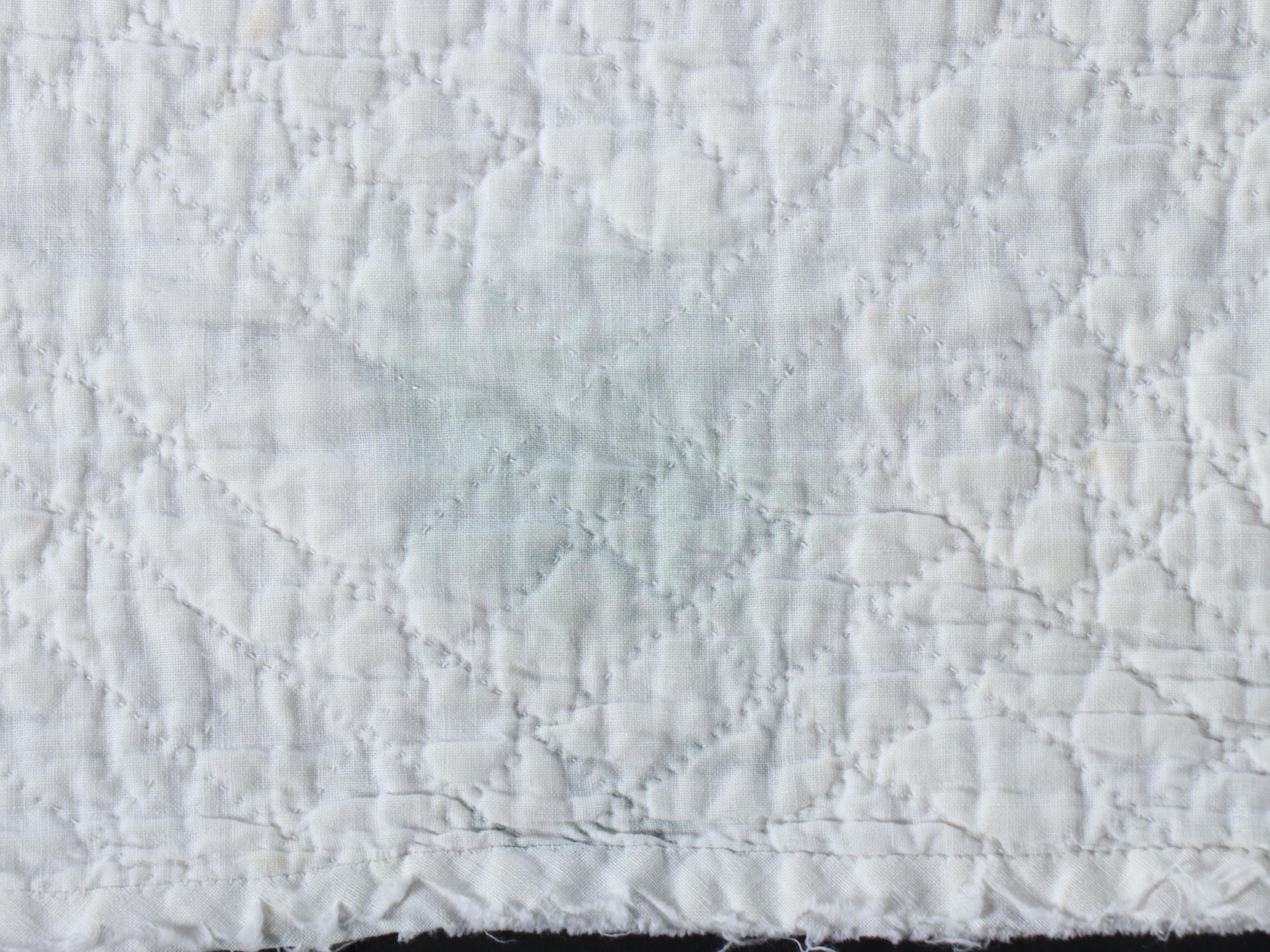 Hand-Crafted "Ohio Star" Pieced Cotton Quilt, Mid to Late 20th C.