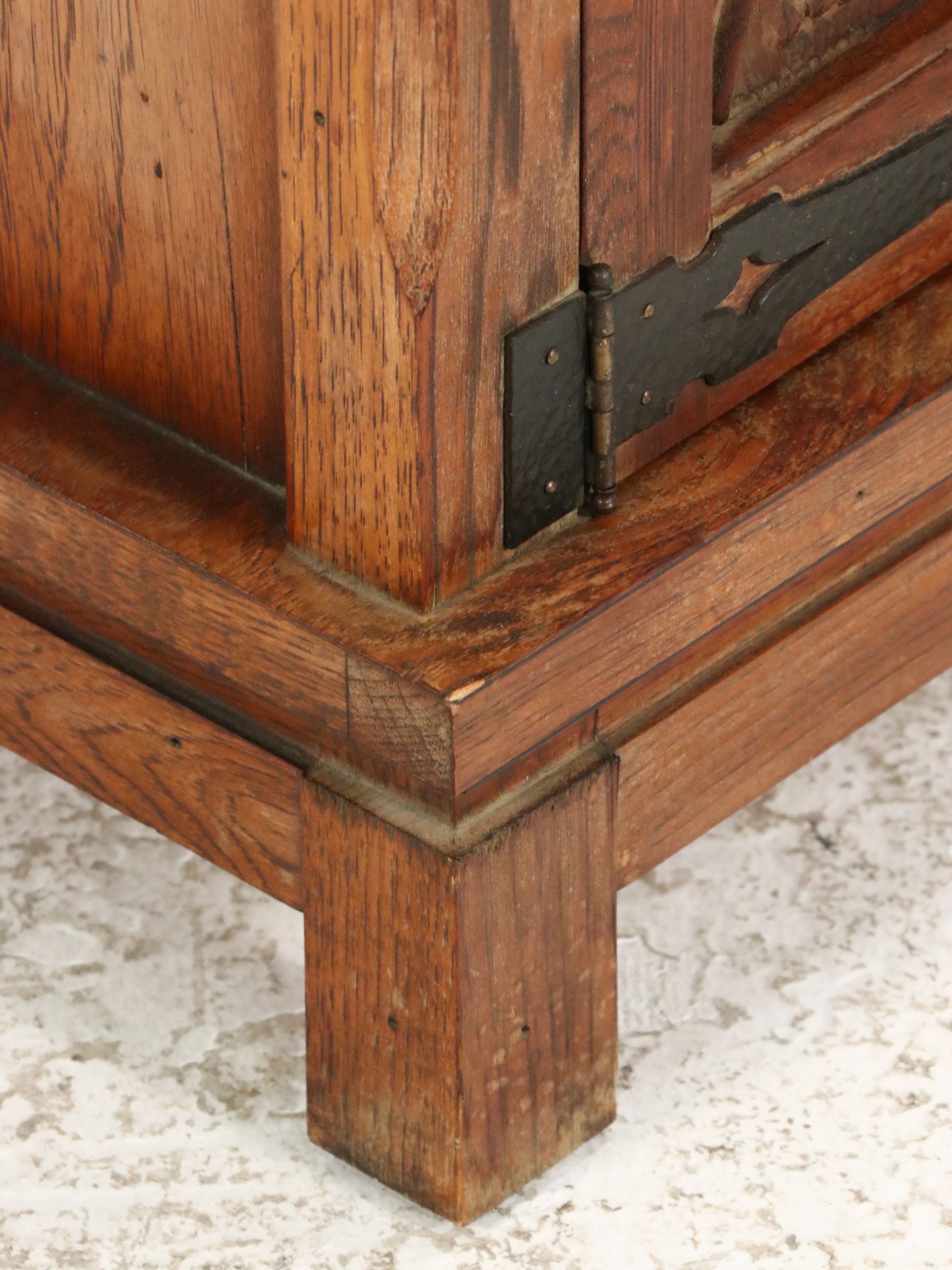 Spanish Baroque Style Grapevine Carved Oak Cabinet, 20th Century