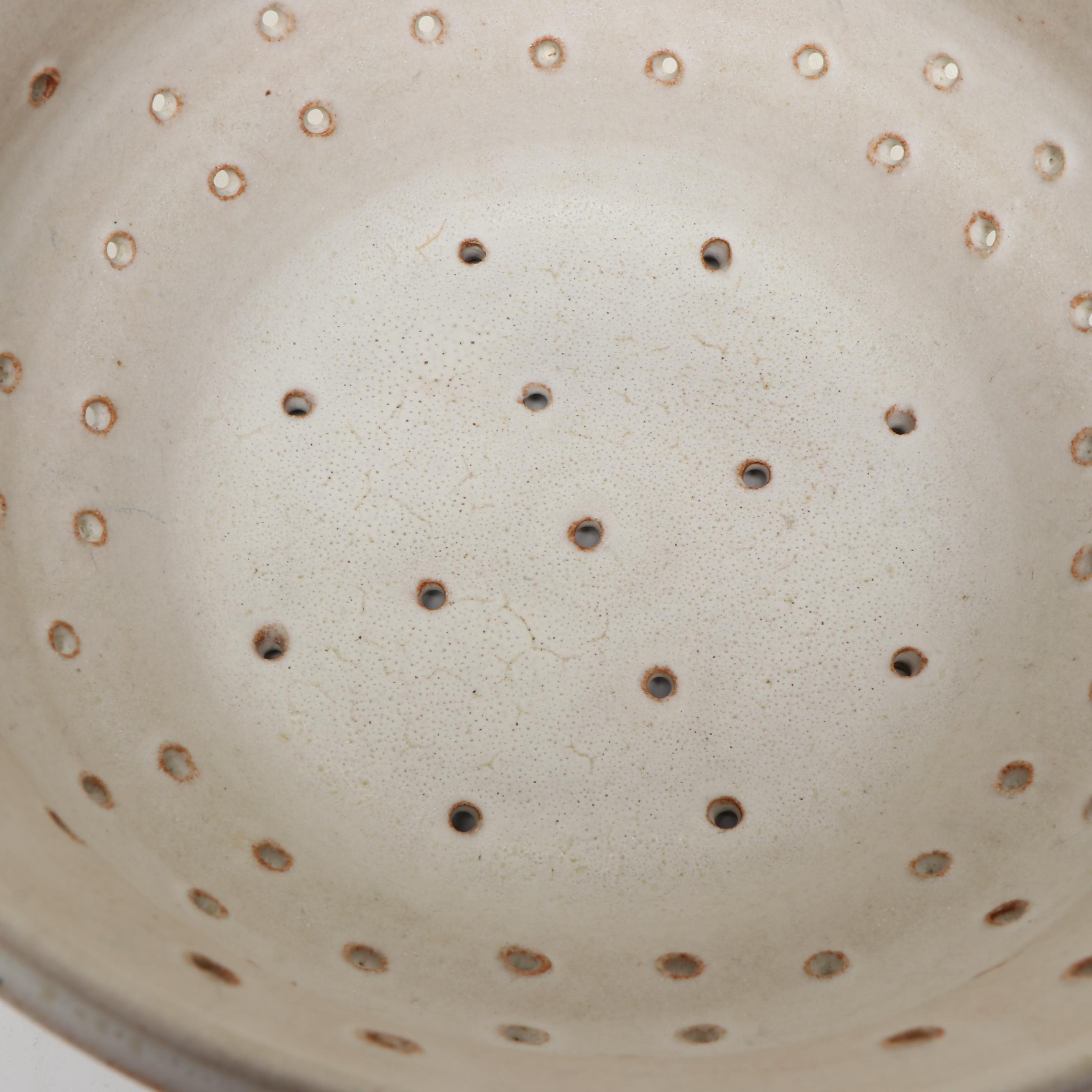 Dick Overman Stoneware Colander and Pie Plate, 21st Century
