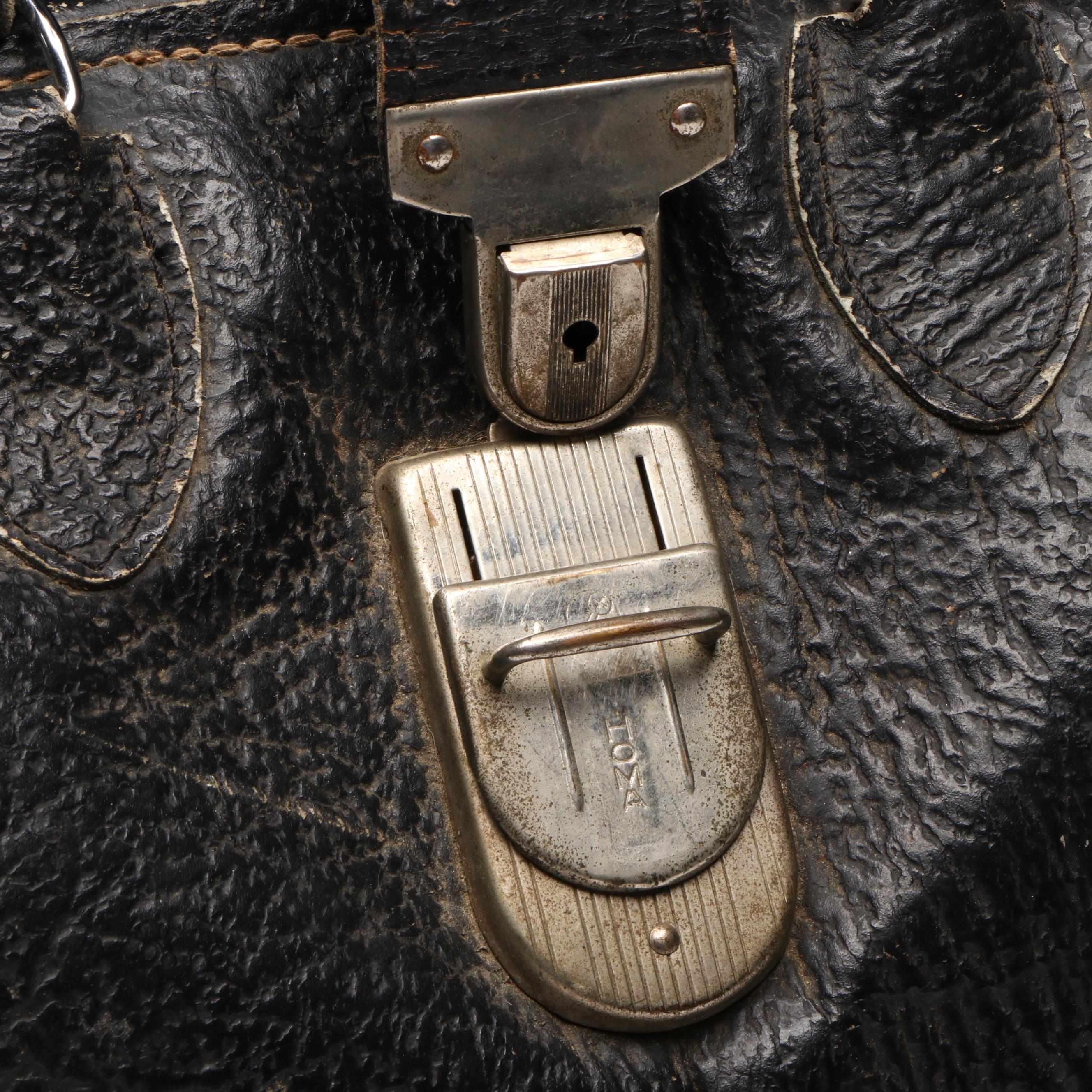 Human Skull Medical Specimen with Leather Doctor's Bag, 20th Century