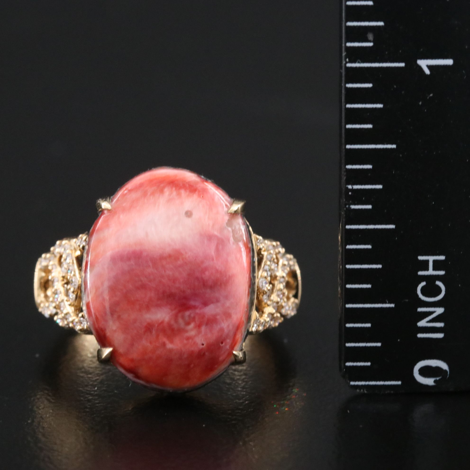 Chromia 18K Spiny Oyster and Diamond Ring