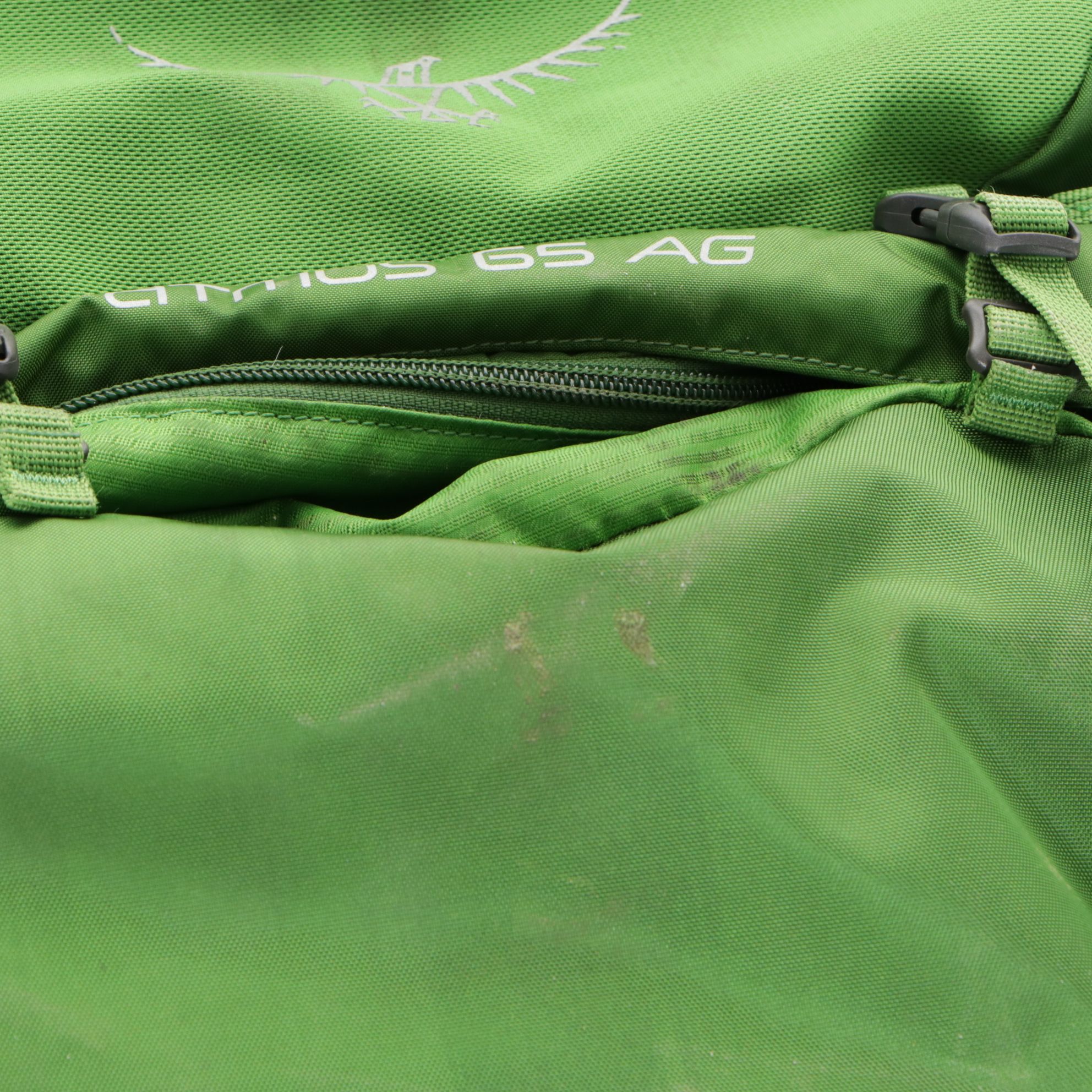 Osprey Atmos AG 65 Mythical Green Hiking Backpack