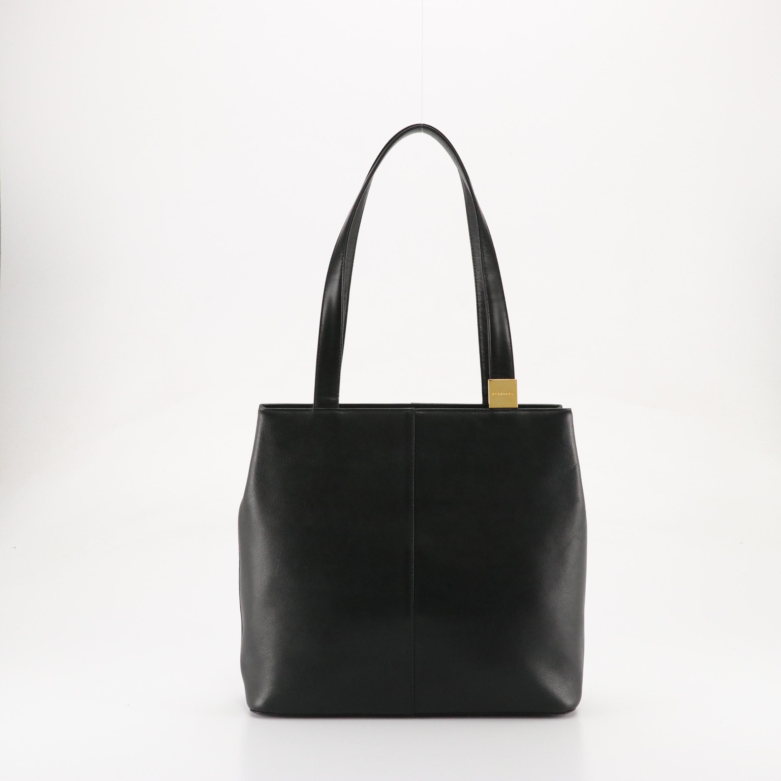 Burberry Middle Zipper Shoulder Tote in Black Grained Leather