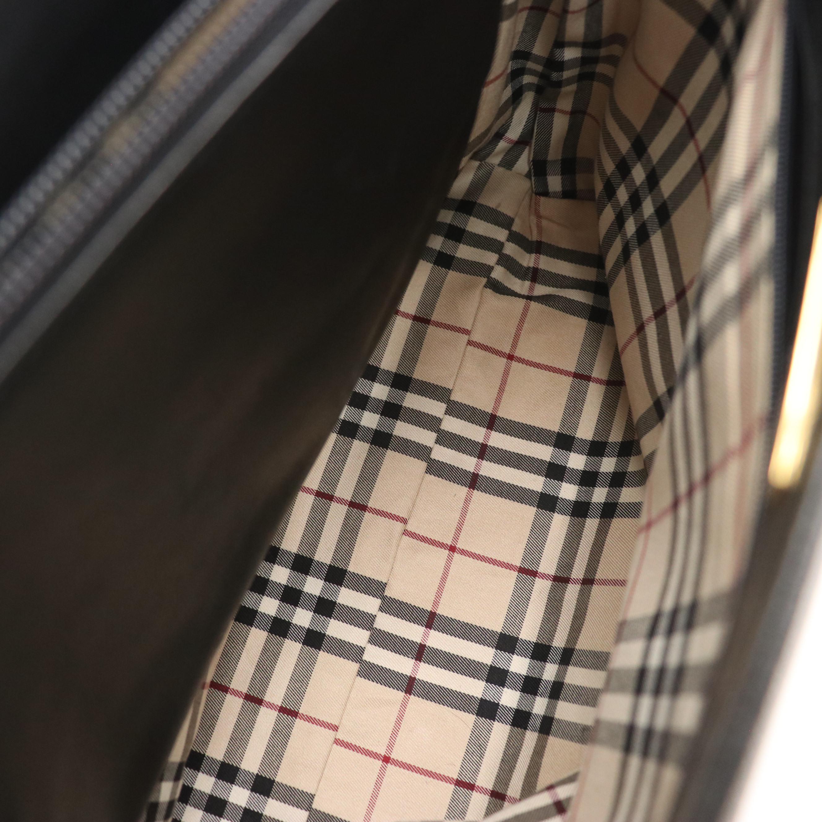 Burberry Middle Zipper Shoulder Tote in Black Grained Leather