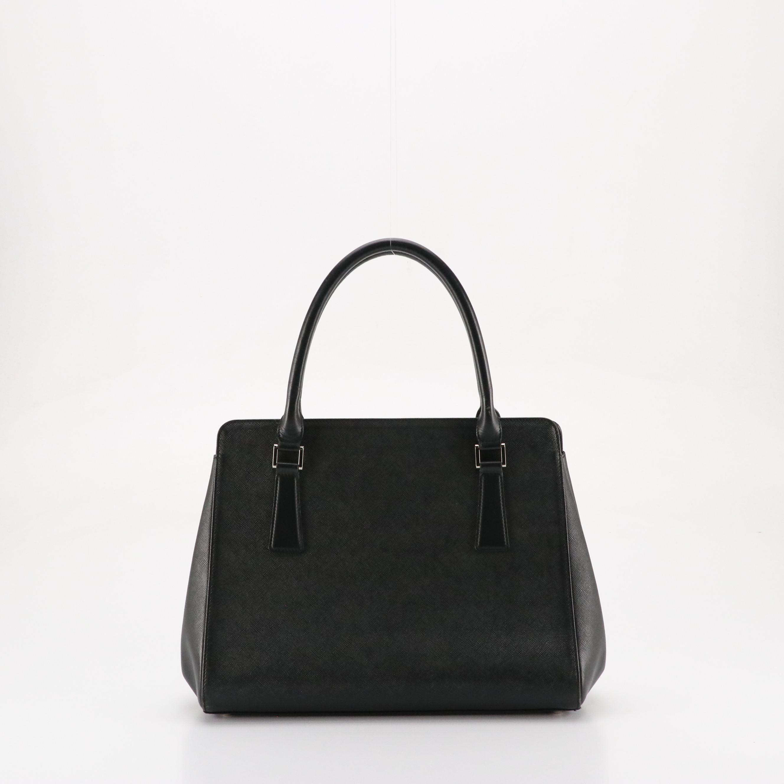 Burberry Handbag Tote in Black Saffiano Leather