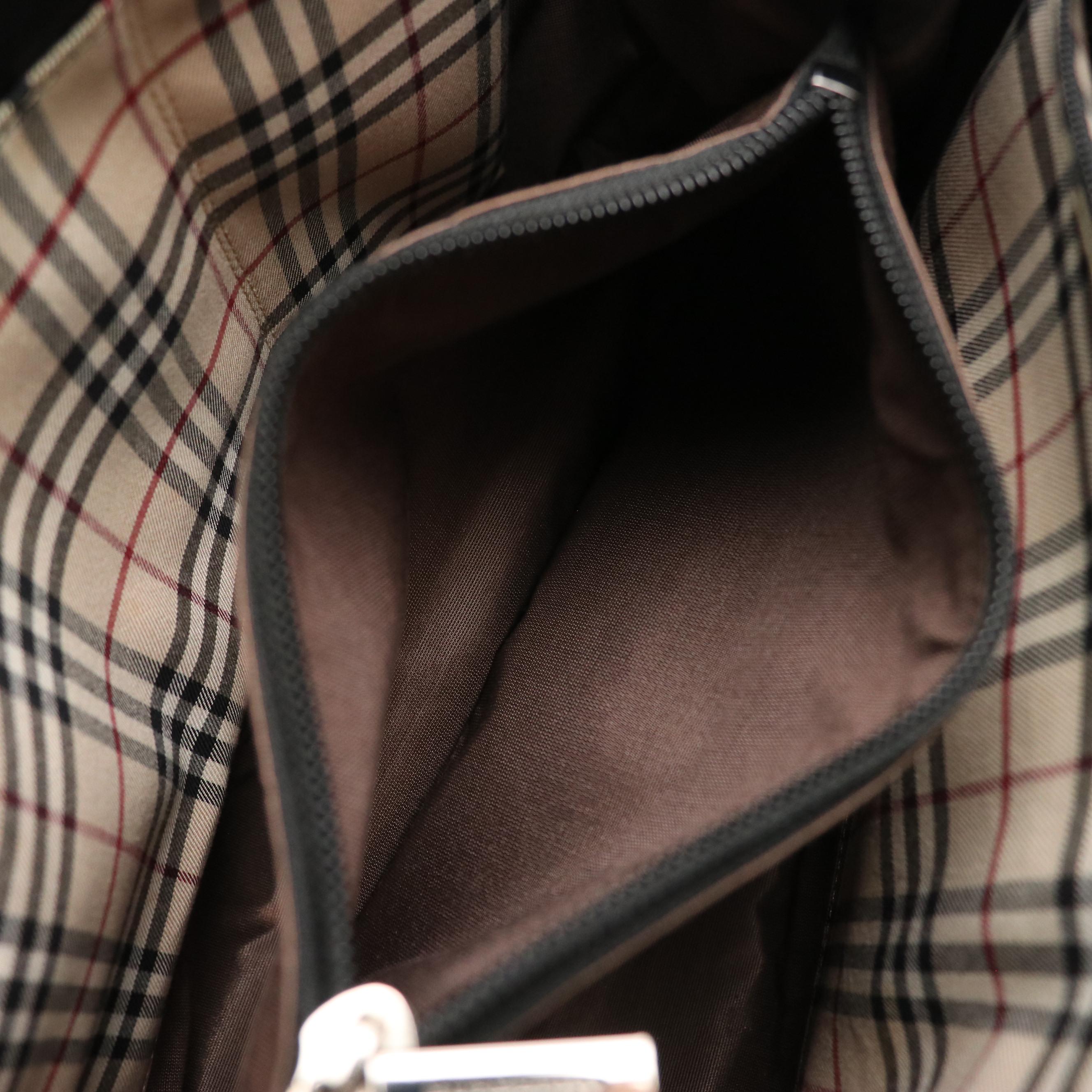 Burberry Handbag Tote in Black Saffiano Leather