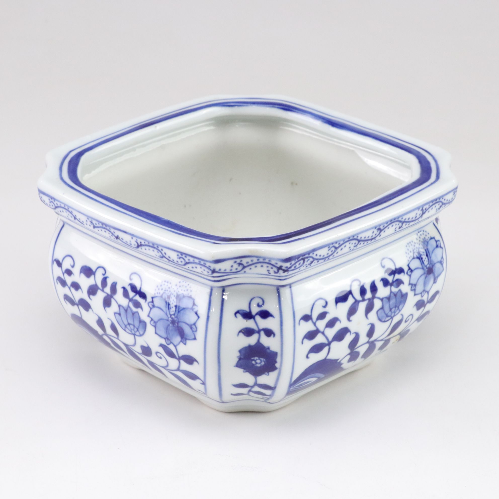 Bombay Chinese Blue & White Turtle Soup Tureen with Cachepot