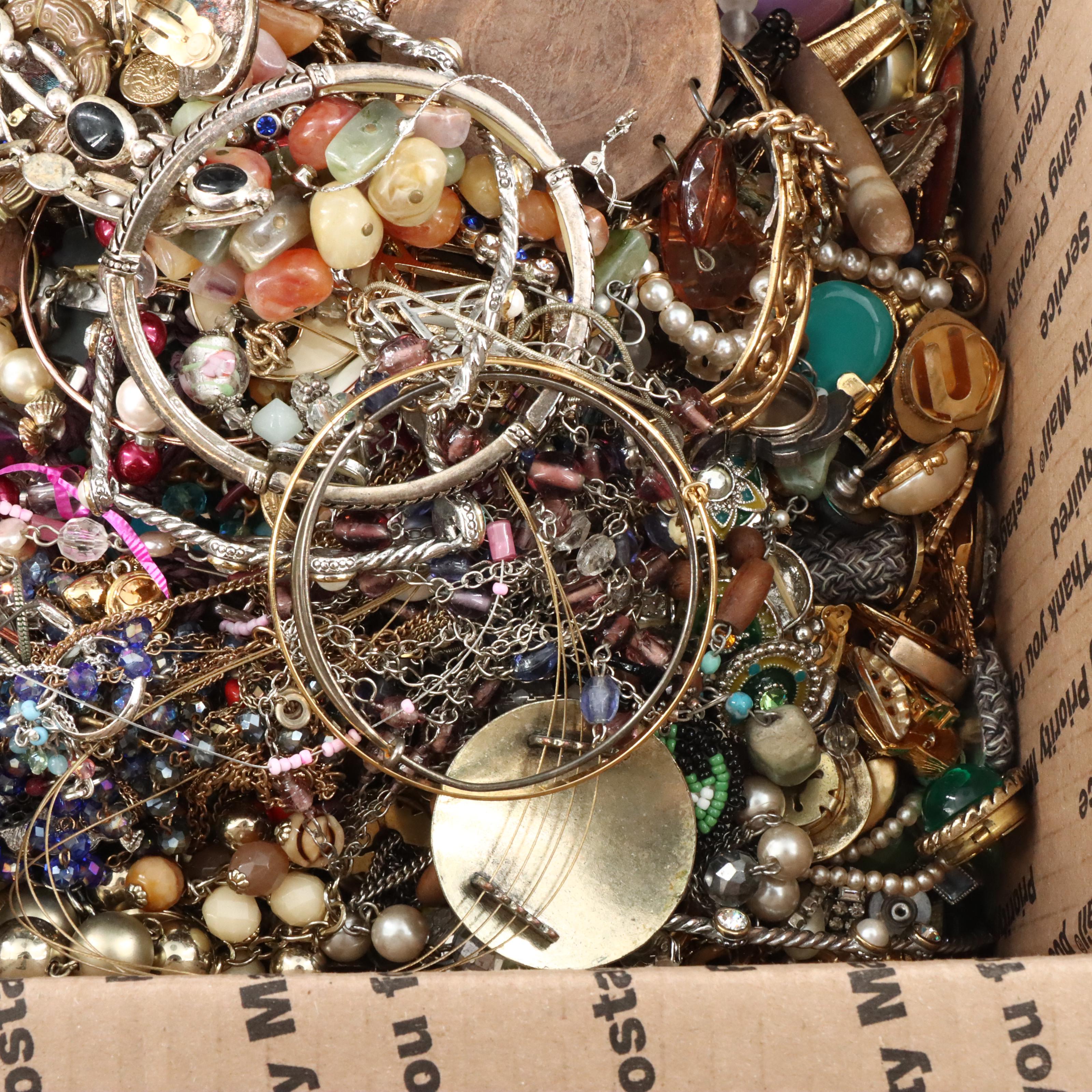 Uncommon Discoveries: Jewelry Collection