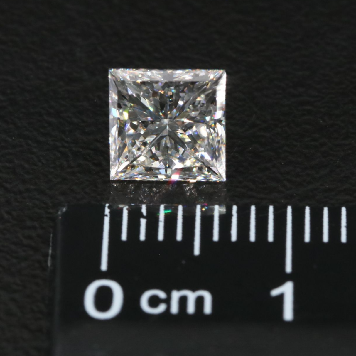 Loose 1.67 CT Lab Grown Diamond with IGI Report