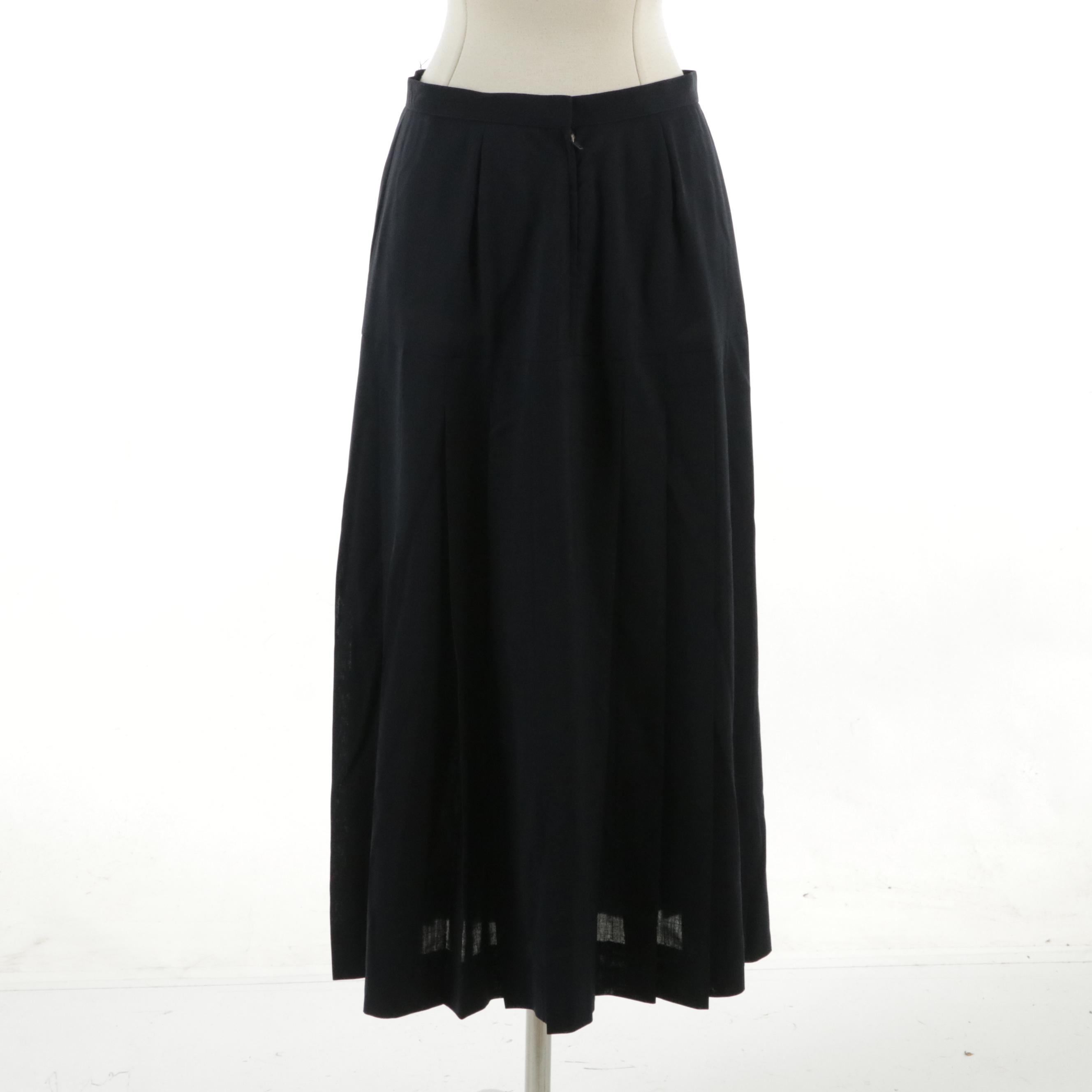 Chanel High Waist Pleated Yoke Skirt in Navy Blue Wool, circa 1970