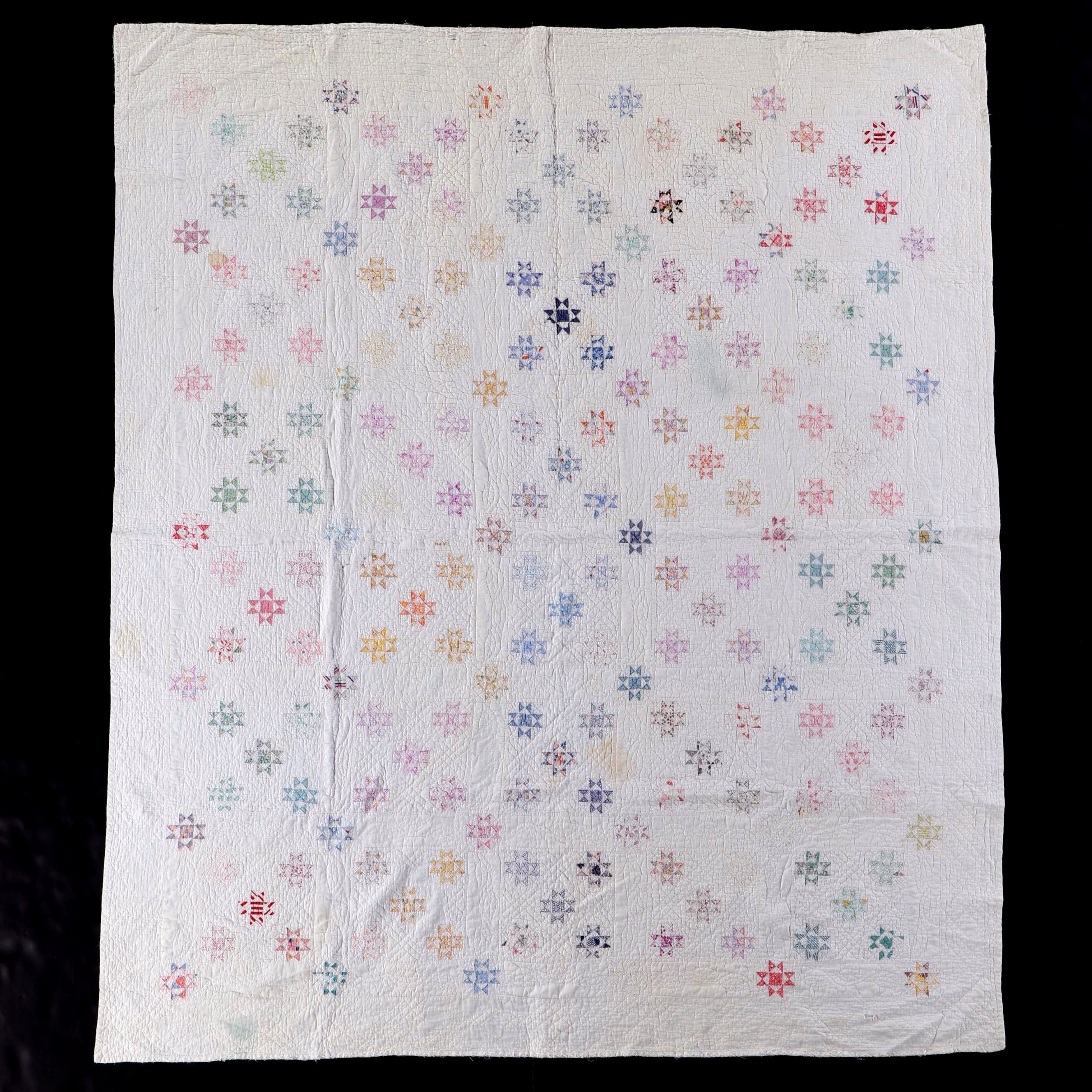 Hand-Crafted "Ohio Star" Pieced Cotton Quilt, Mid to Late 20th C.