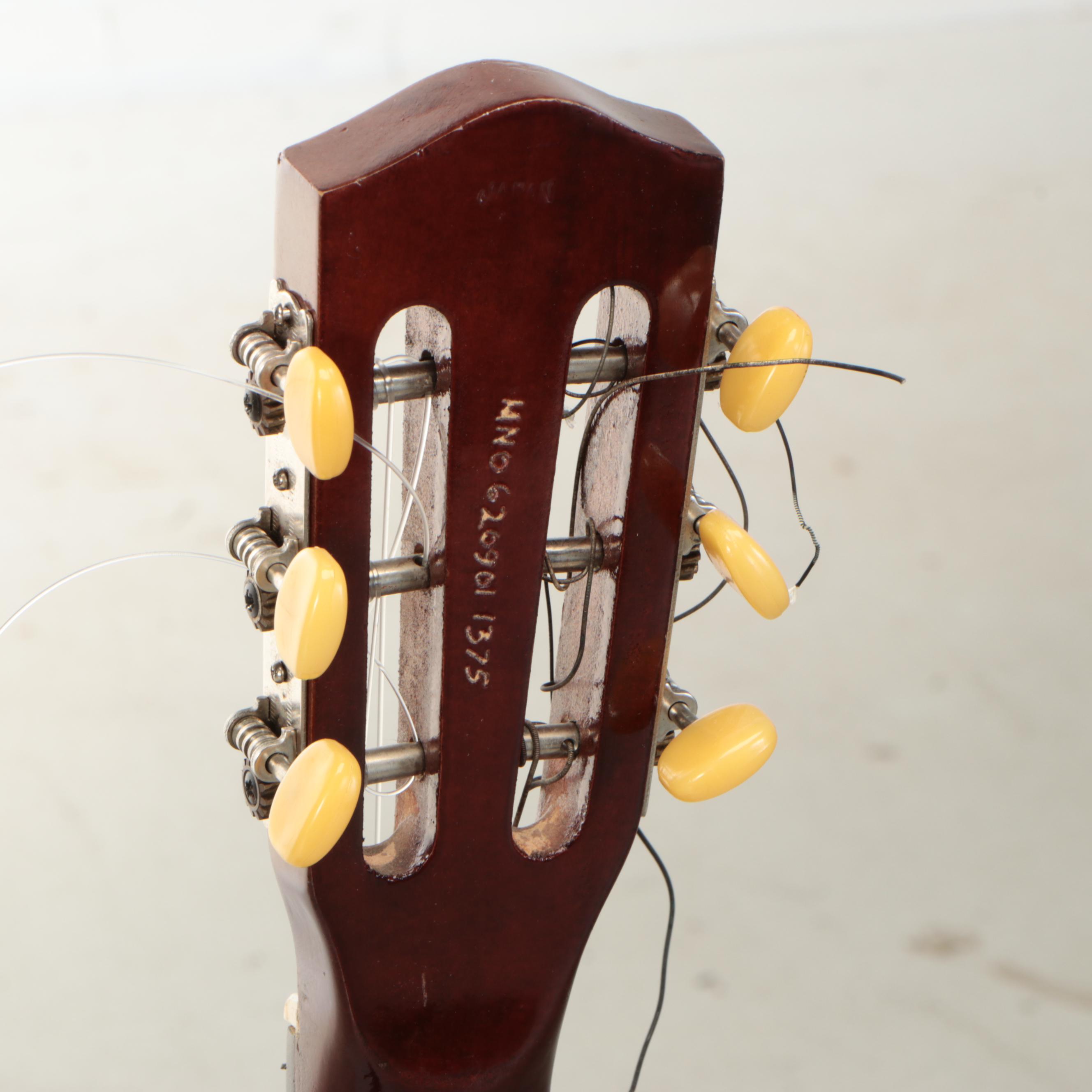 Decco DMI-206 Spruce Top Acoustic Guitar