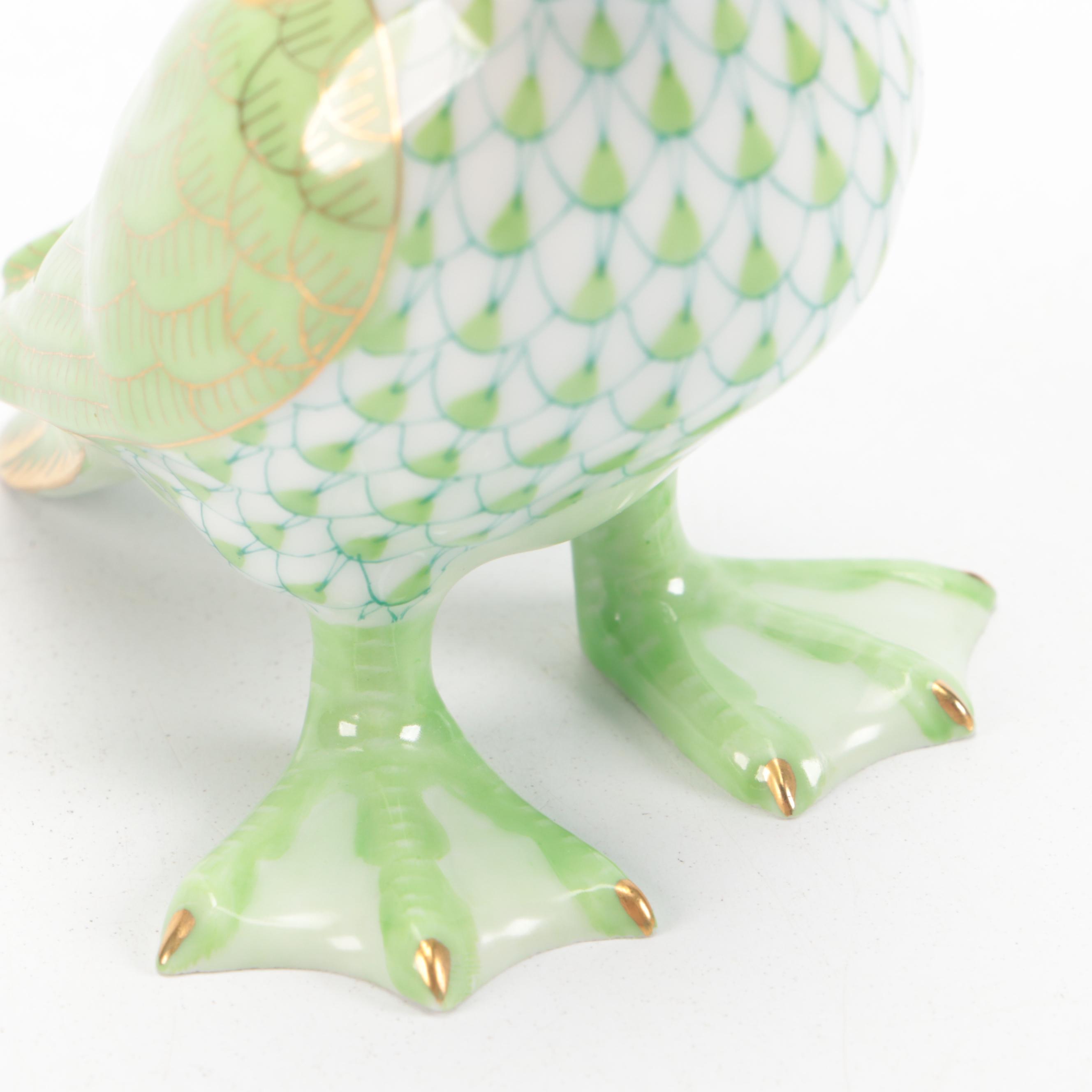 Herend Key Lime Fishnet with Gold "Puffin" Porcelain Figurine