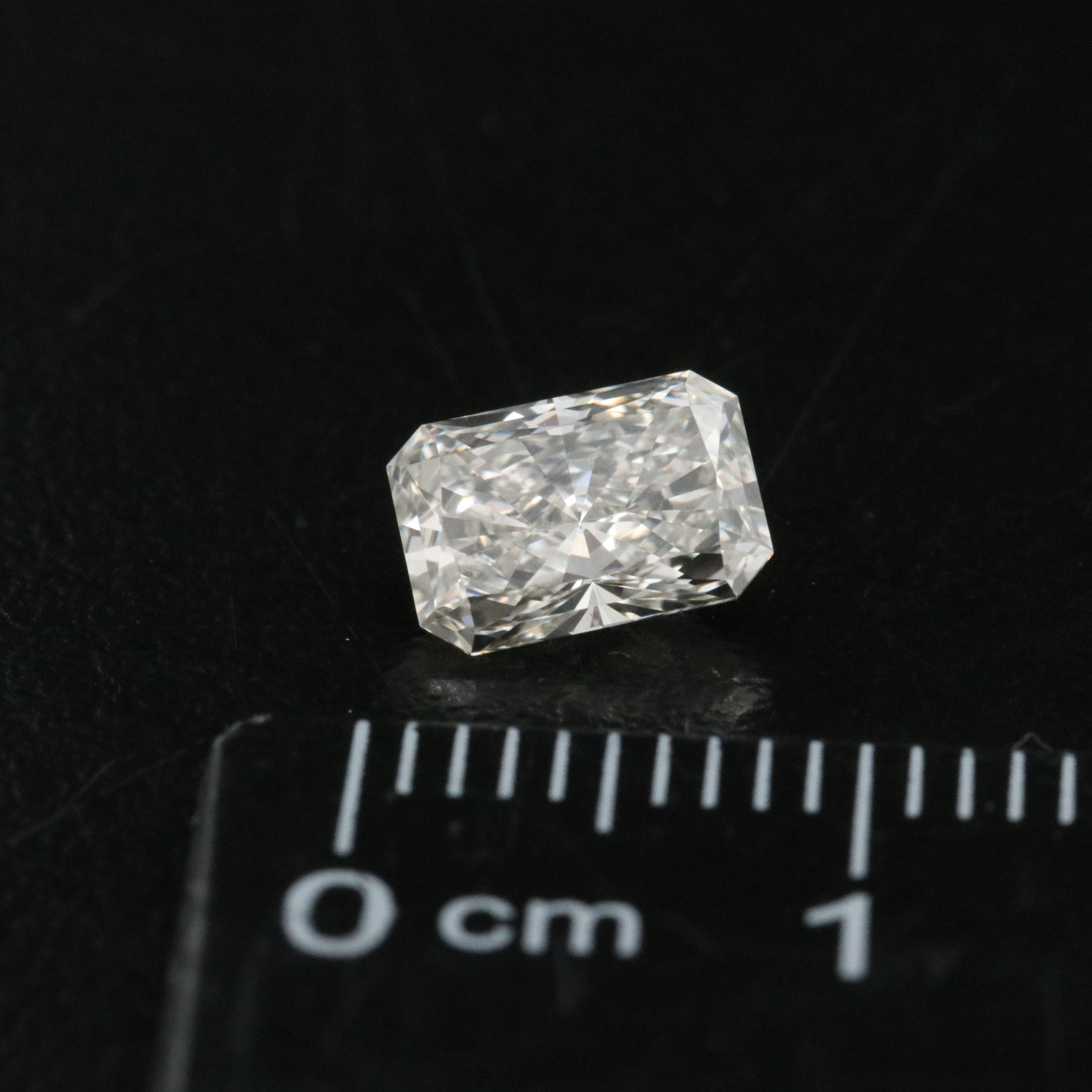Loose 1.01 CT Lab Grown Diamond with IGI Report