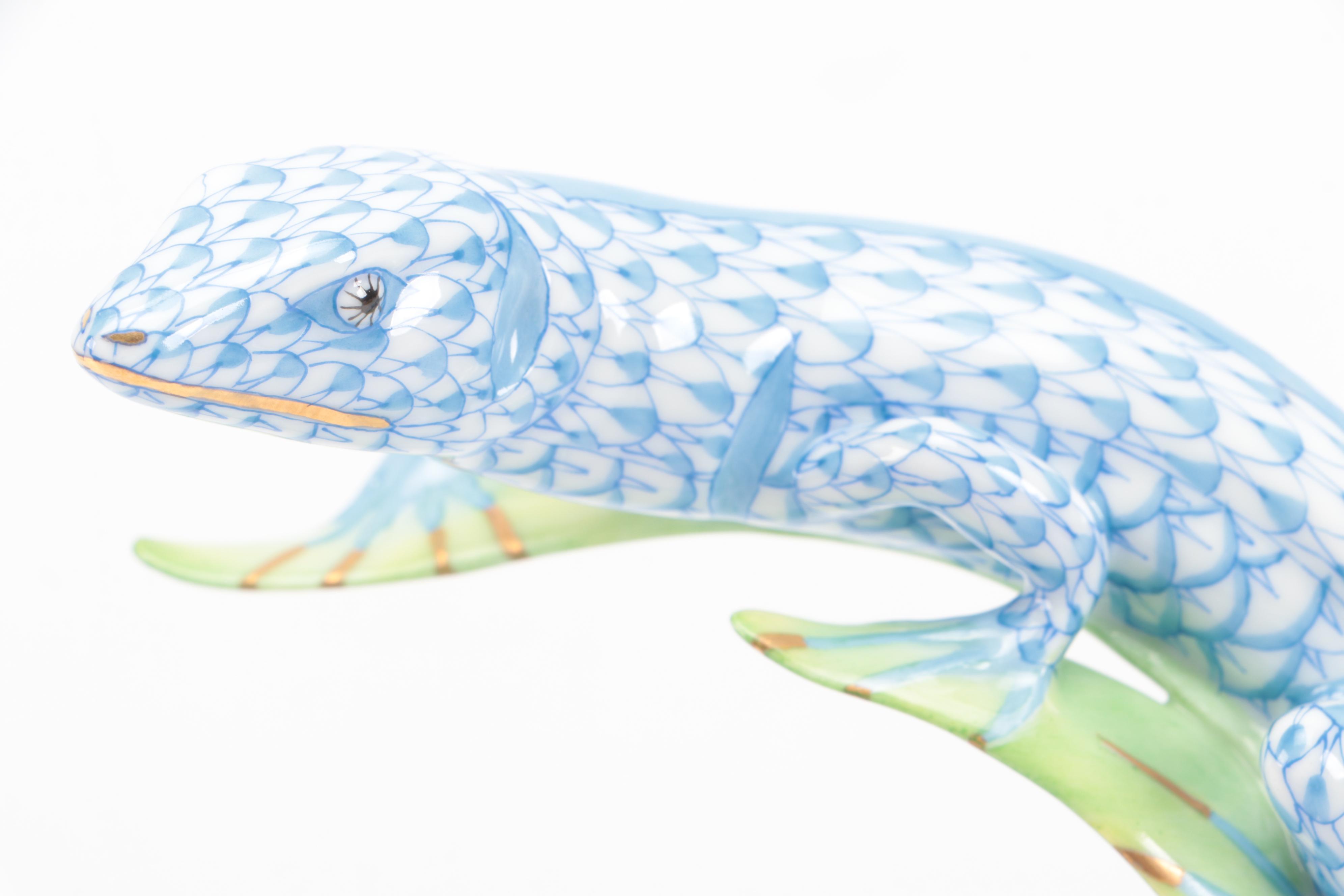 Herend Blue Fishnet with Gold "Lizard on Leaf" Porcelain Figurine