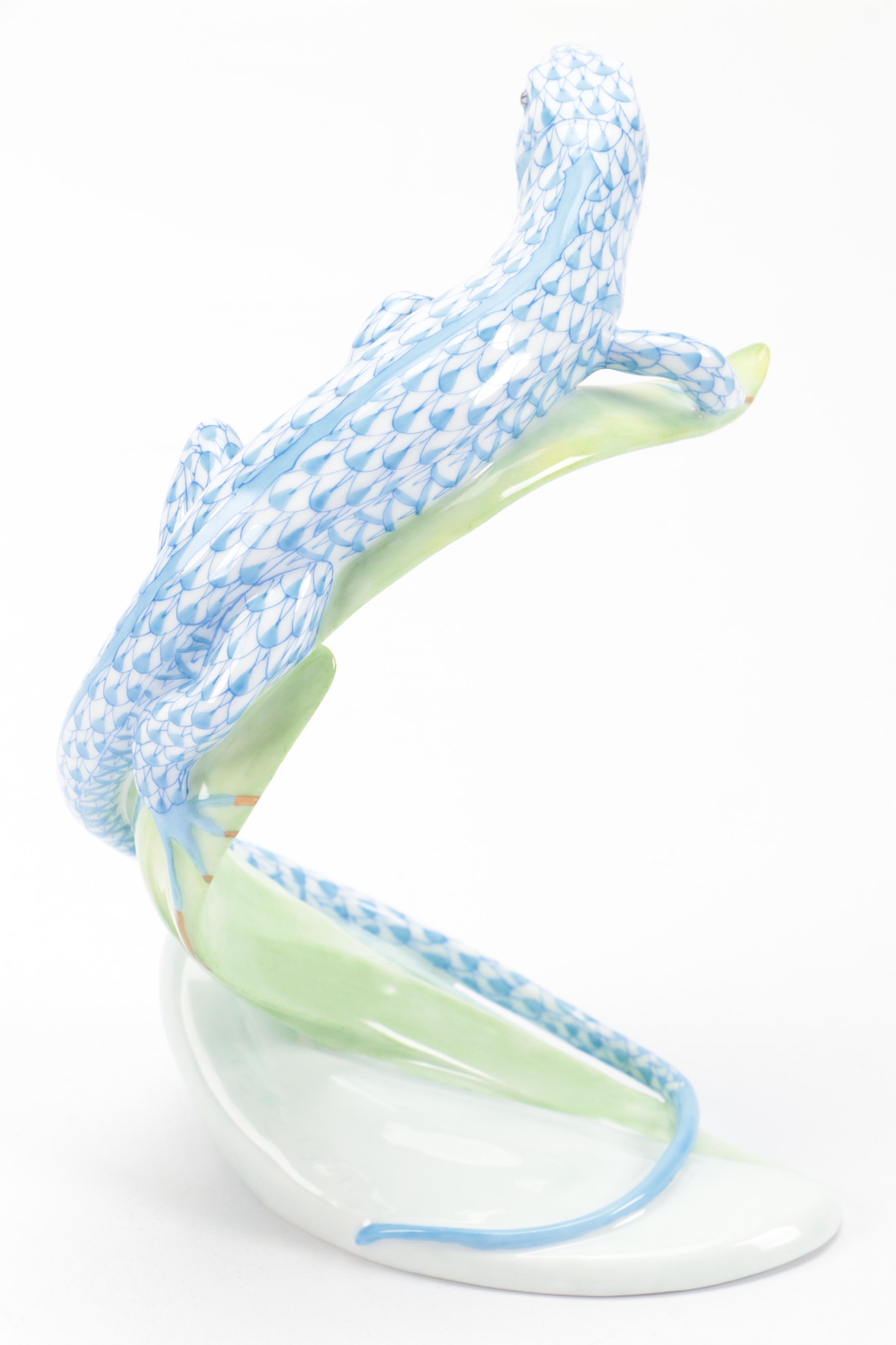 Herend Blue Fishnet with Gold "Lizard on Leaf" Porcelain Figurine